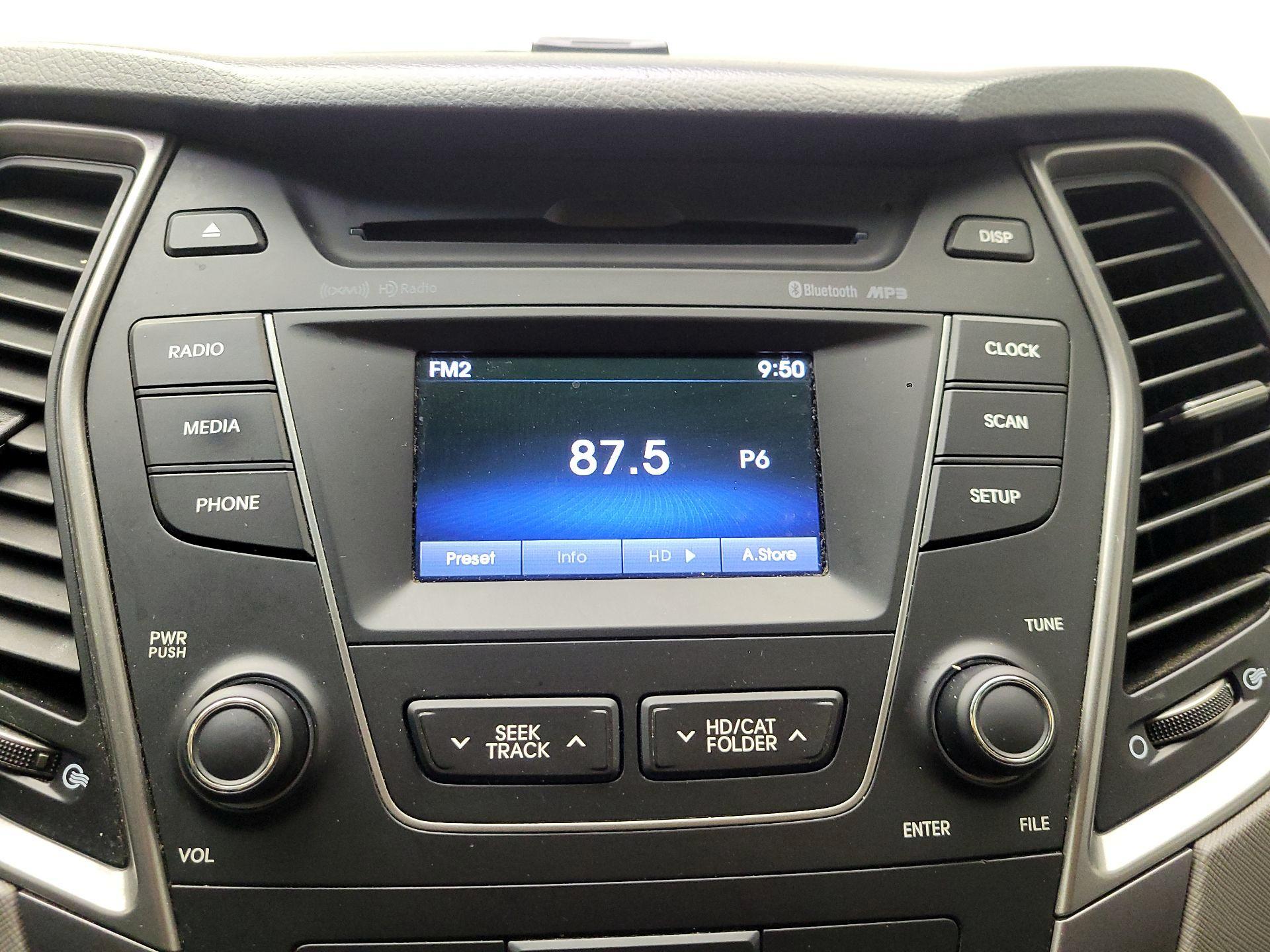 Thumbnail: 2016 Hyundai Santa Fe - 15