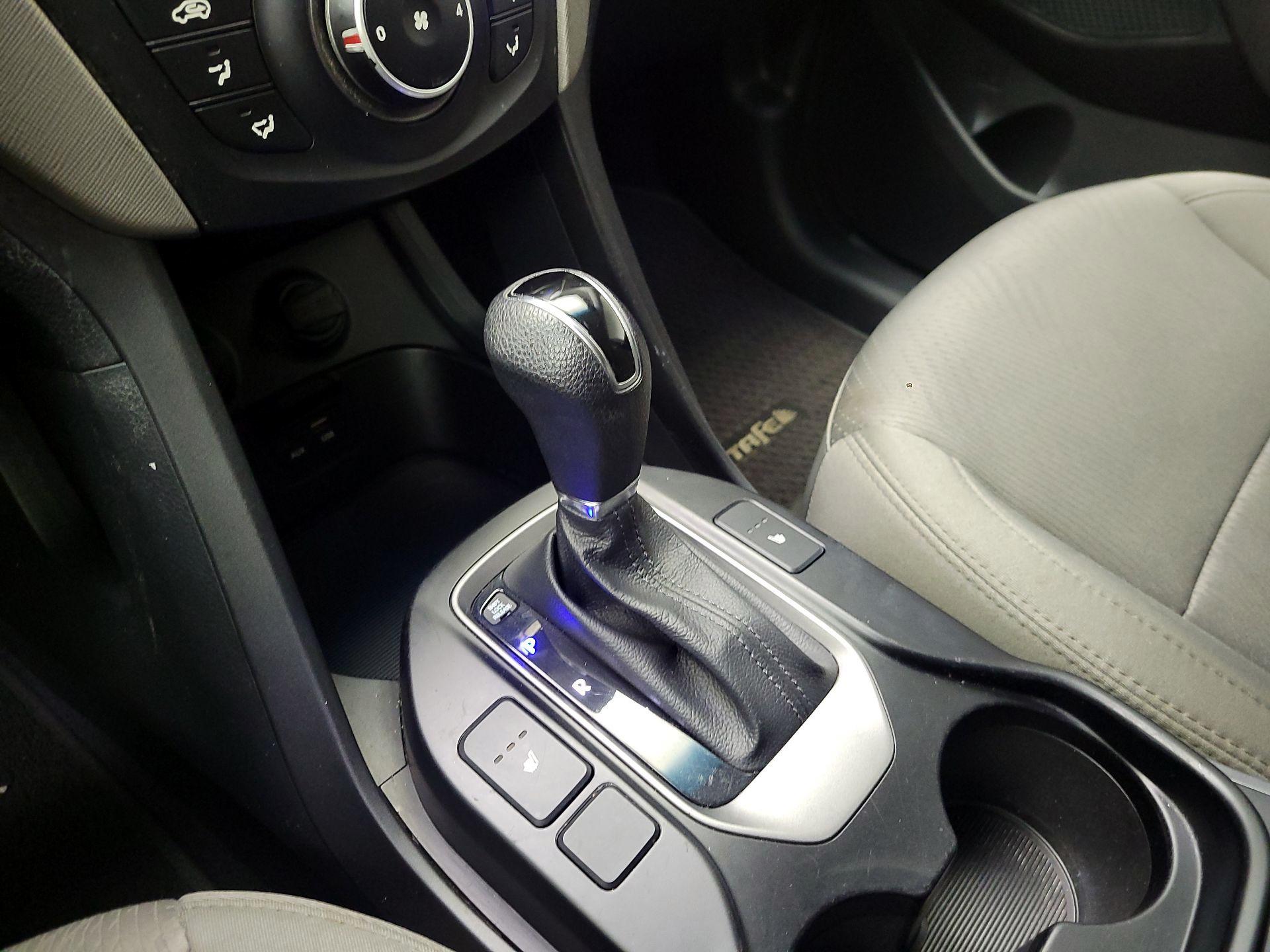 Thumbnail: 2016 Hyundai Santa Fe - 17