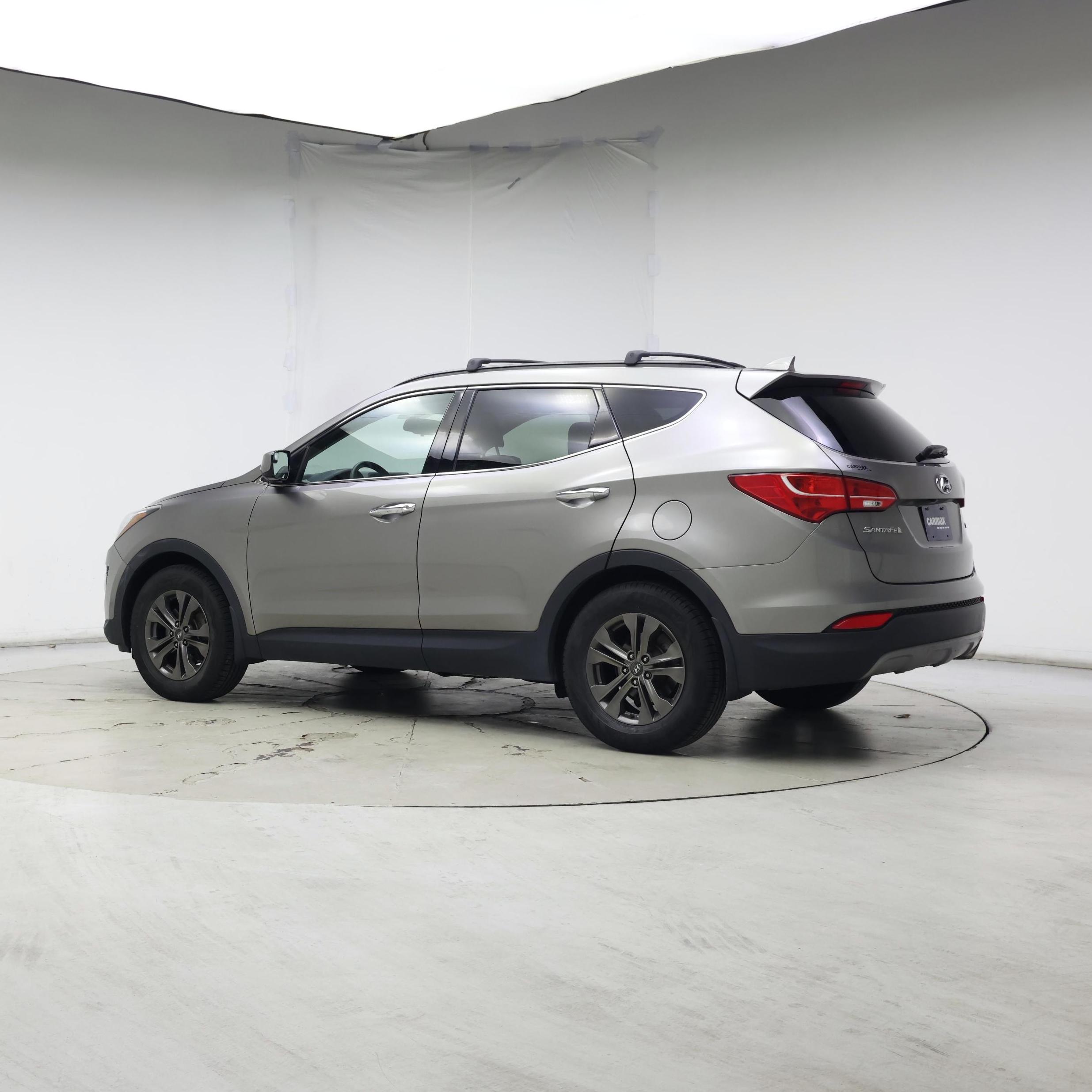 Thumbnail: 2016 Hyundai Santa Fe - 2