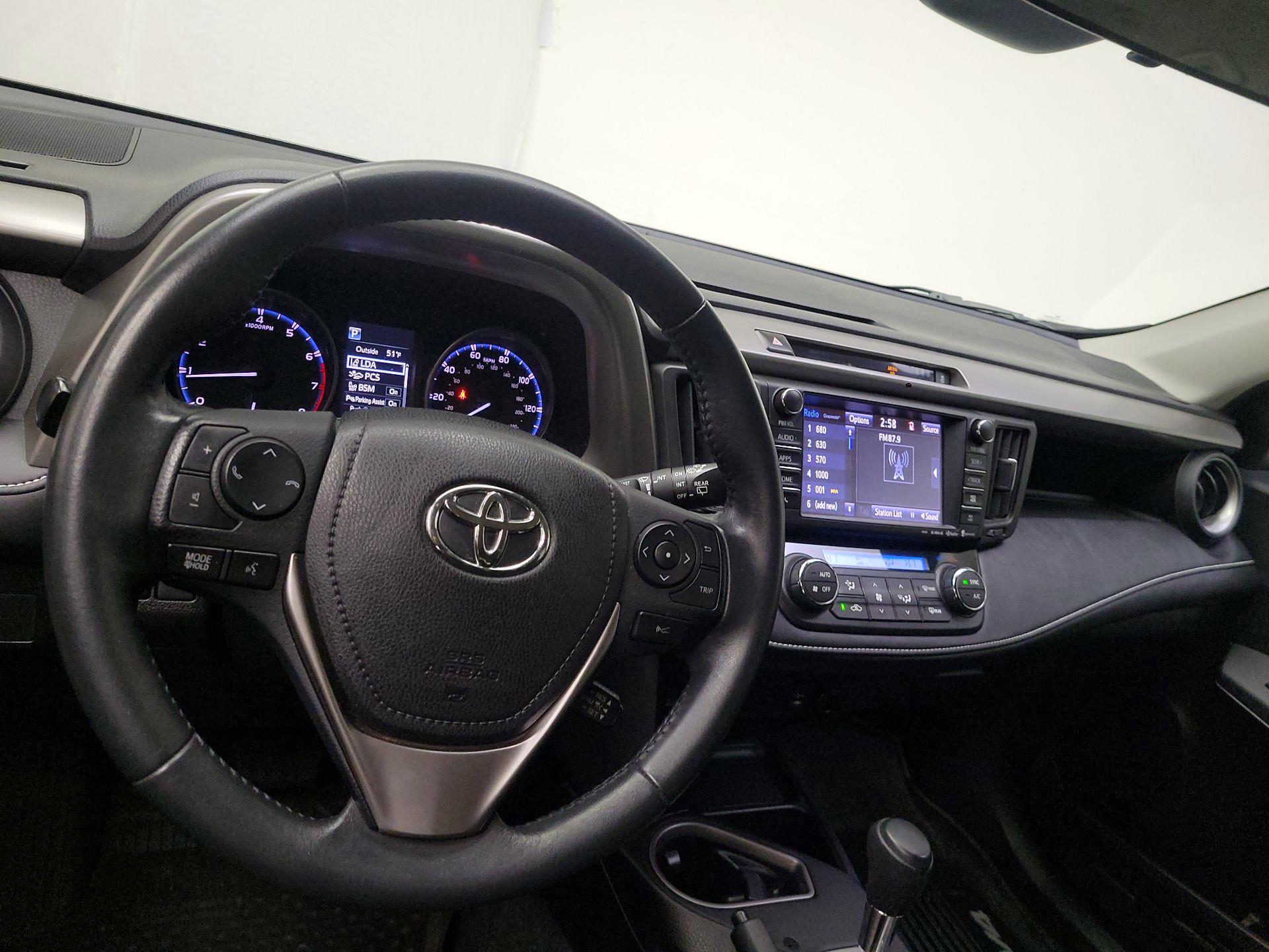 Thumbnail: 2017 Toyota RAV4 - 10