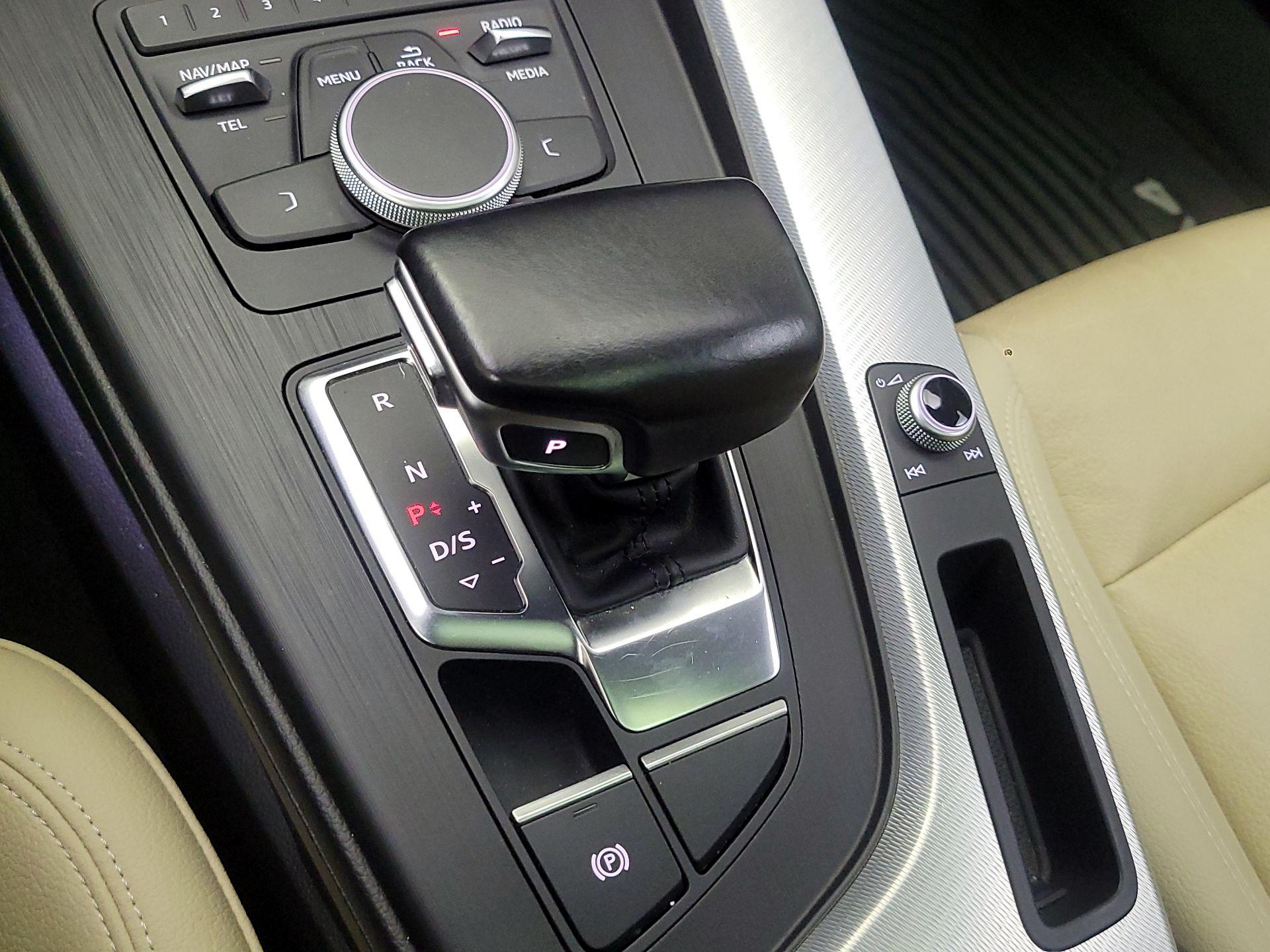 Thumbnail: 2017 Audi A4 - 17