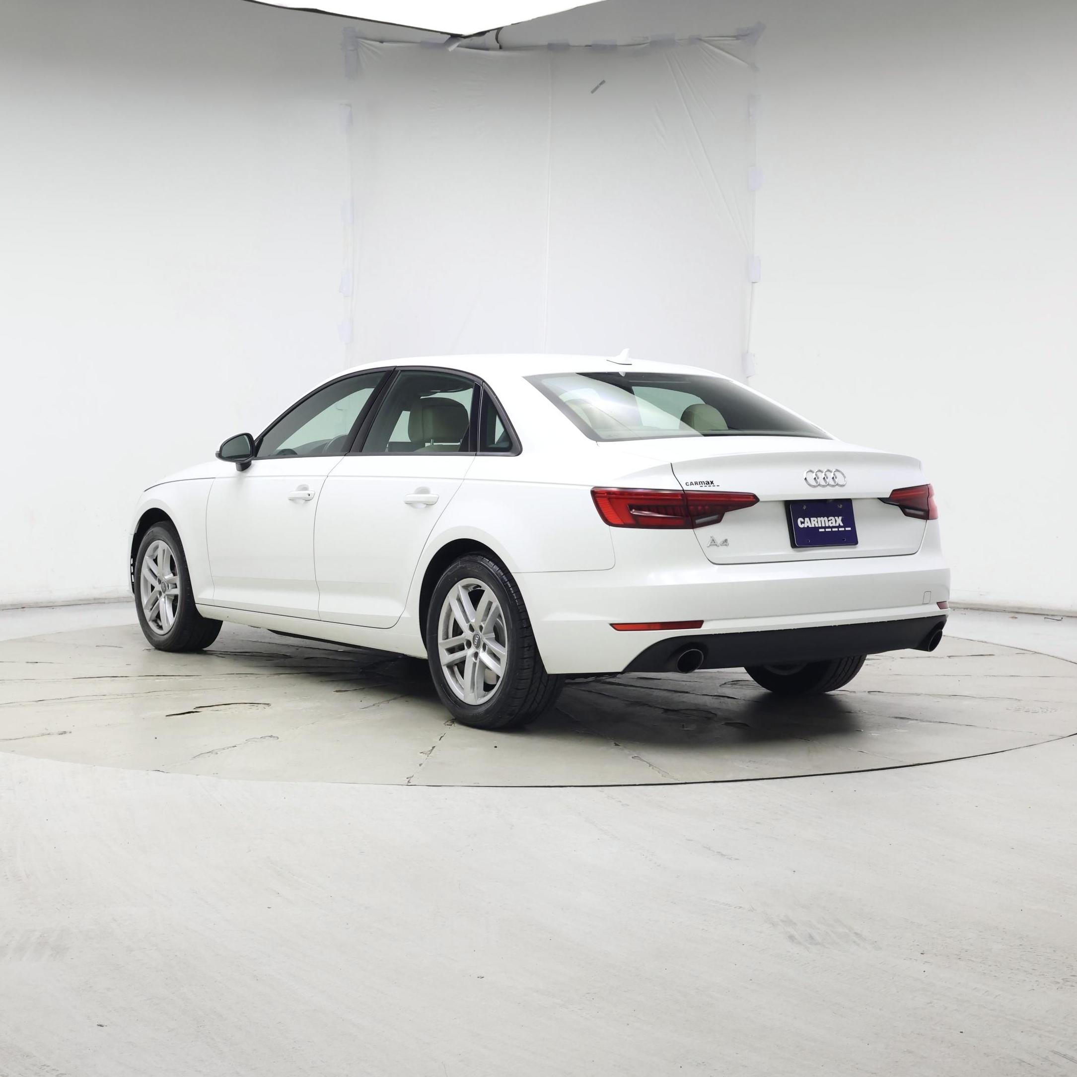 Thumbnail: 2017 Audi A4 - 2