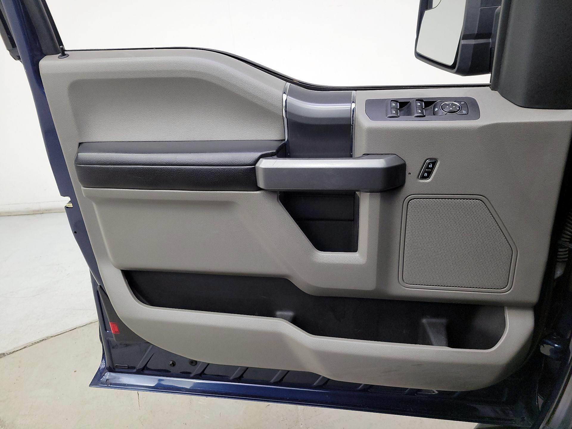 Thumbnail: 2016 Ford F-150 - 12