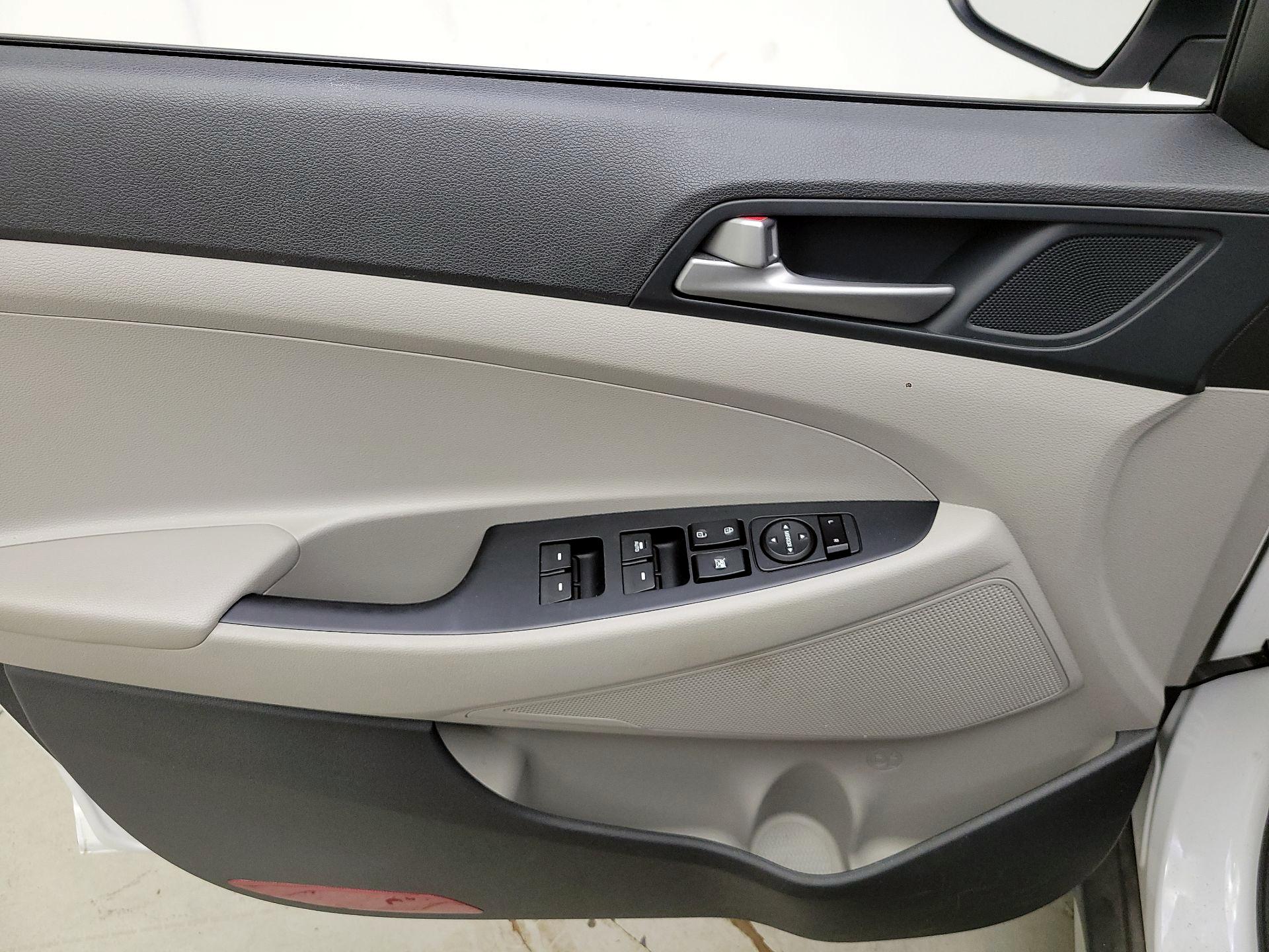 Thumbnail: 2018 Hyundai Tucson - 12