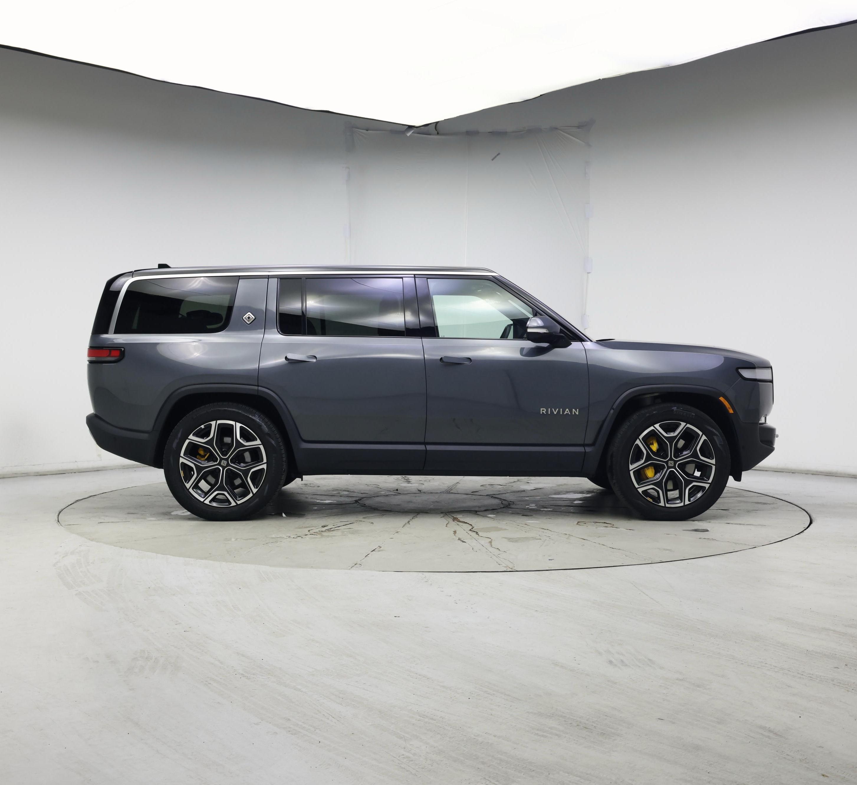 Thumbnail: 2023 Rivian R1S - 7