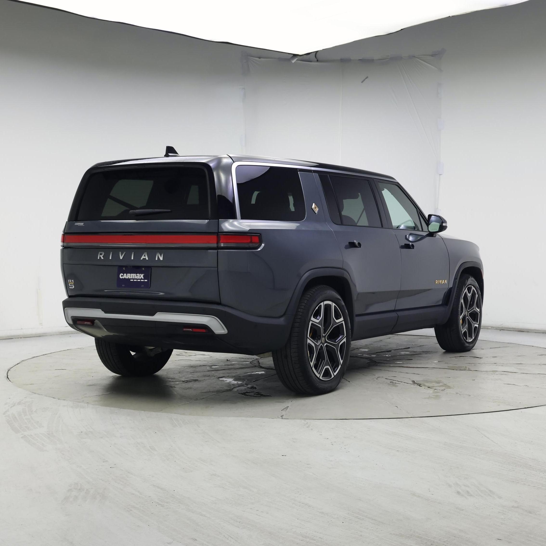 Thumbnail: 2023 Rivian R1S - 8