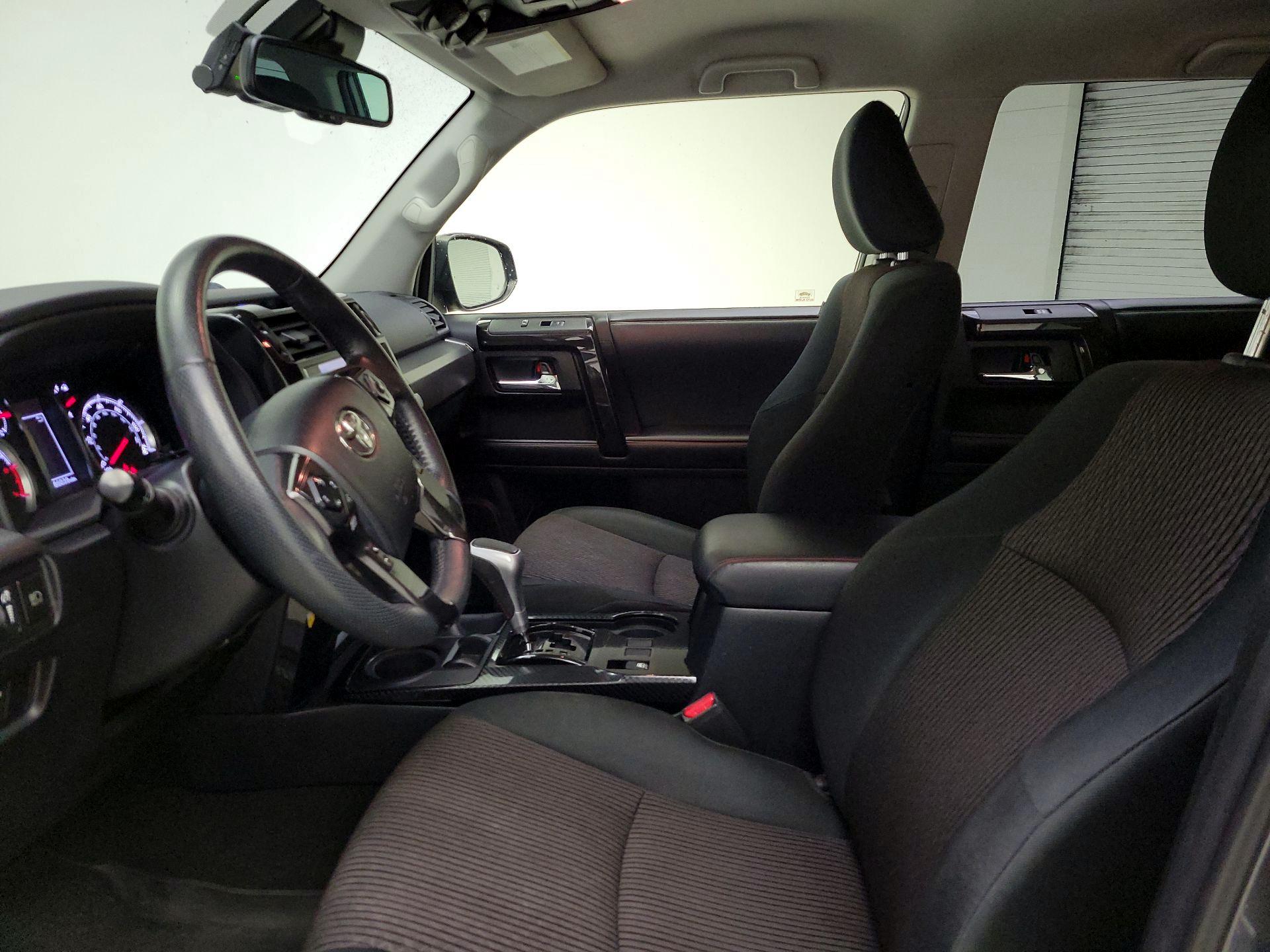 Thumbnail: 2020 Toyota 4Runner - 11