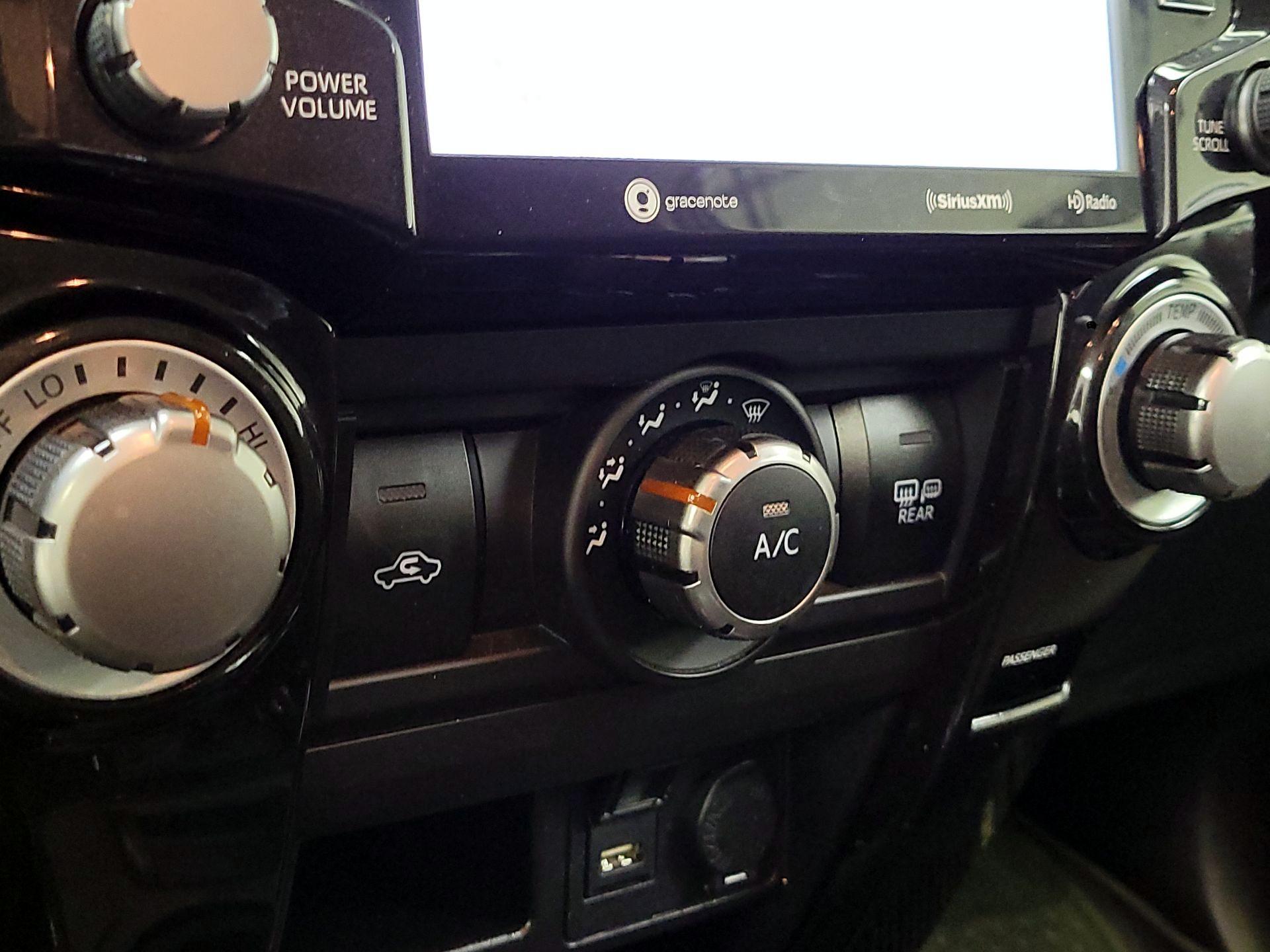 Thumbnail: 2020 Toyota 4Runner - 17