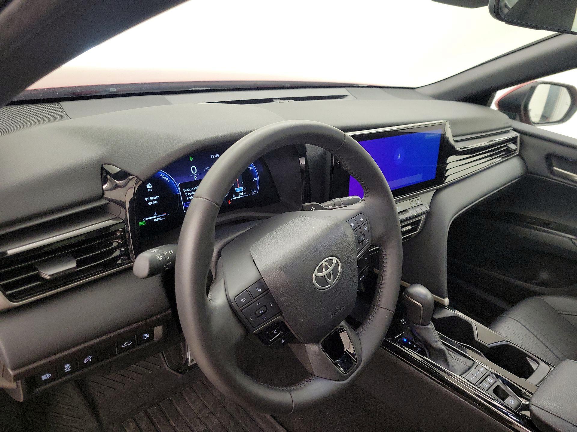 Thumbnail: 2025 Toyota Camry - 9