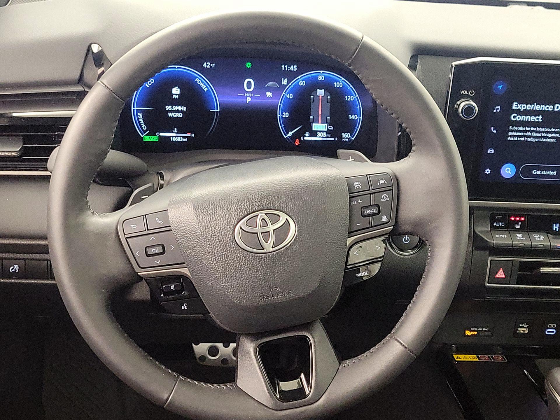 Thumbnail: 2025 Toyota Camry - 10