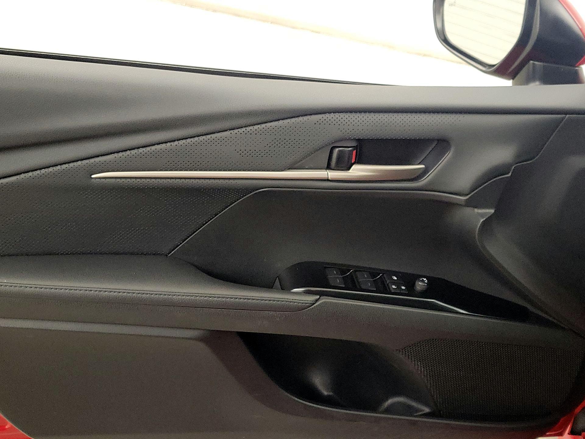 Thumbnail: 2025 Toyota Camry - 12