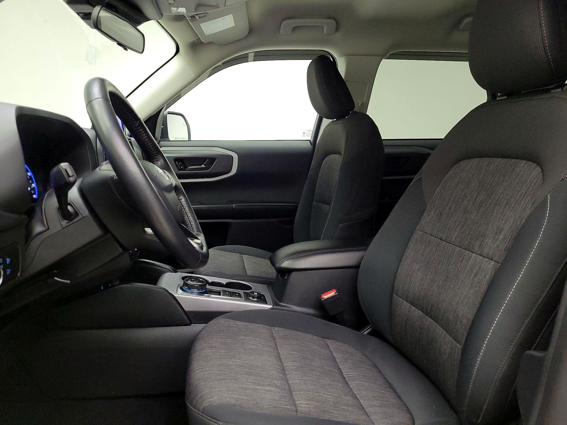 Thumbnail: 2022 Ford Bronco Sport - 11