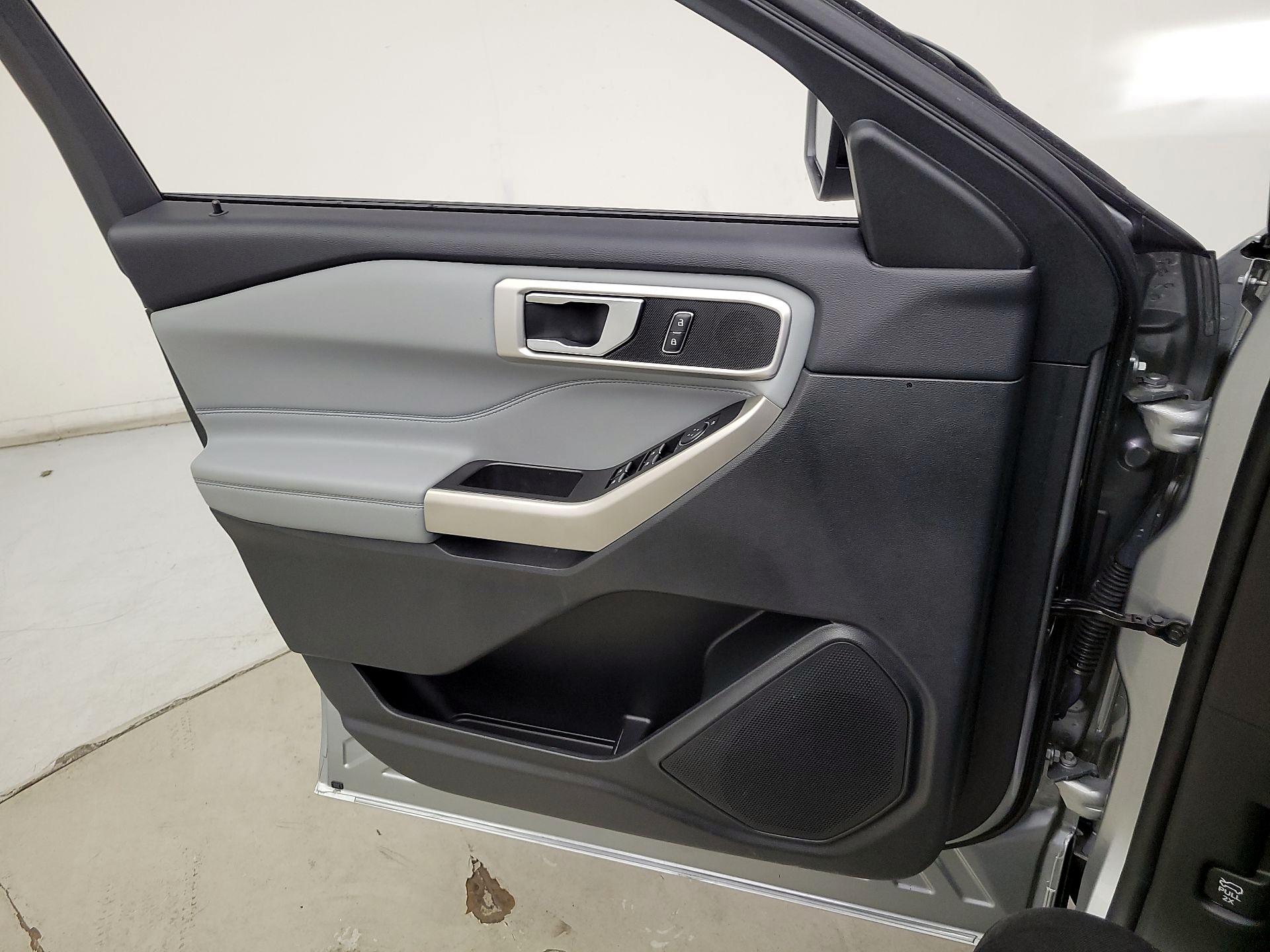 Thumbnail: 2023 Ford Explorer - 12