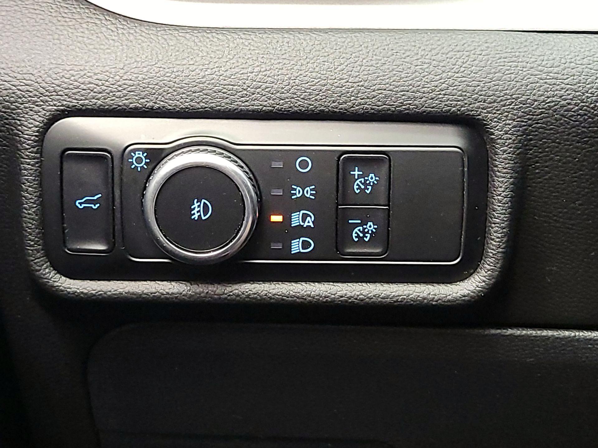 Thumbnail: 2024 Ford Explorer - 13