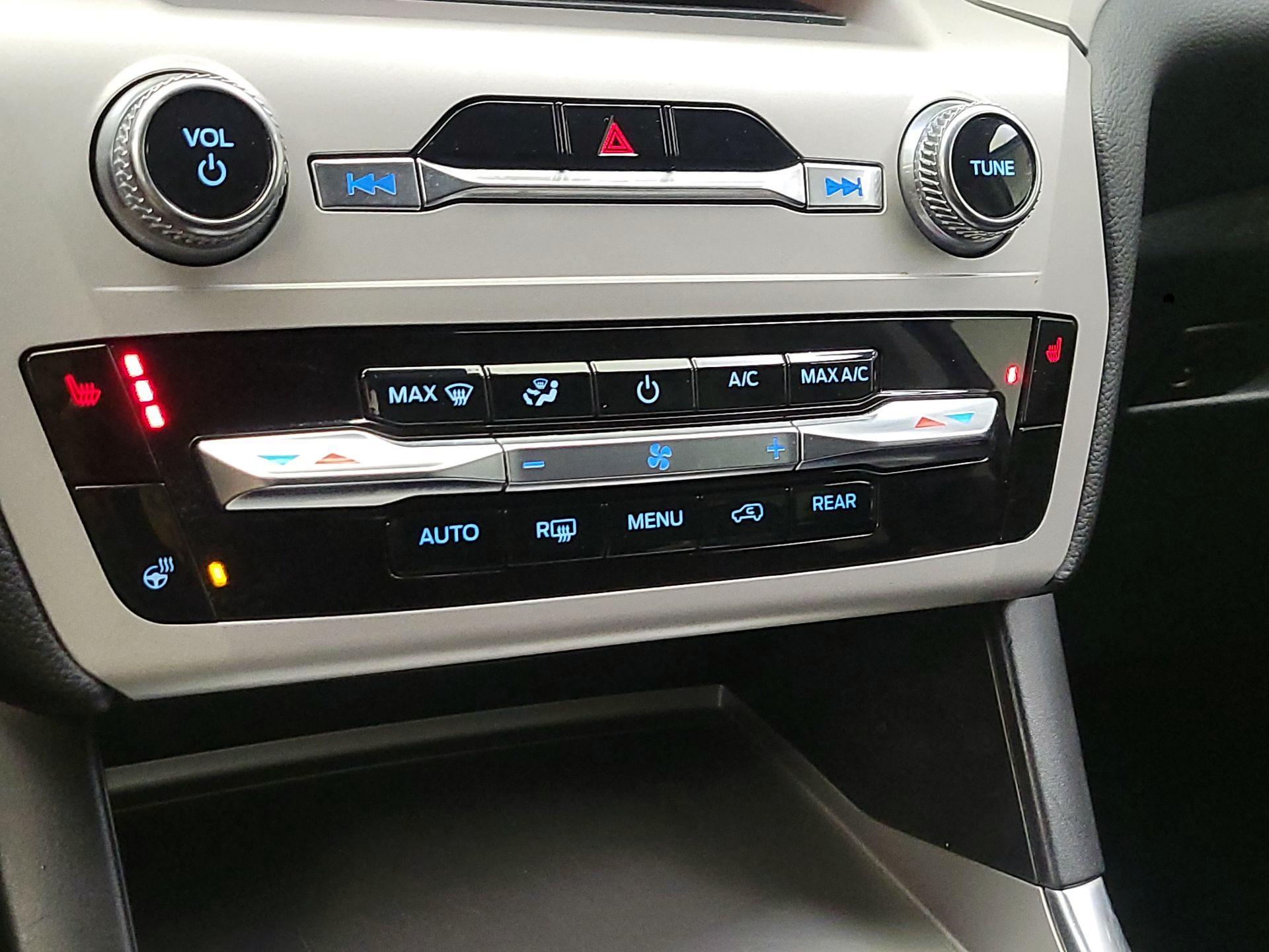 Thumbnail: 2024 Ford Explorer - 16