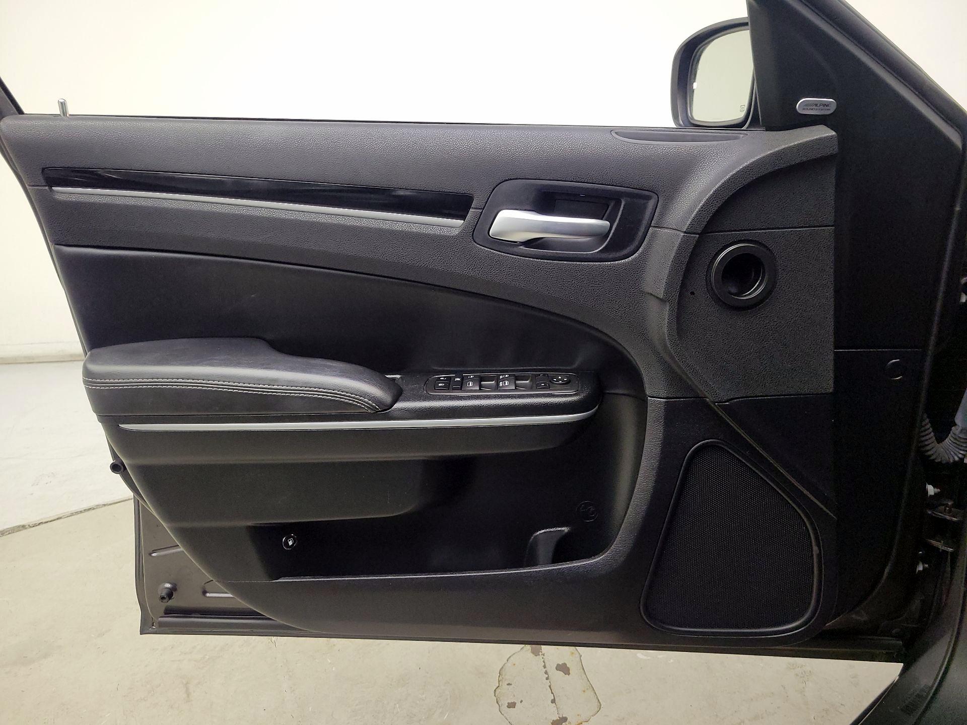 Thumbnail: 2023 Chrysler 300 - 12