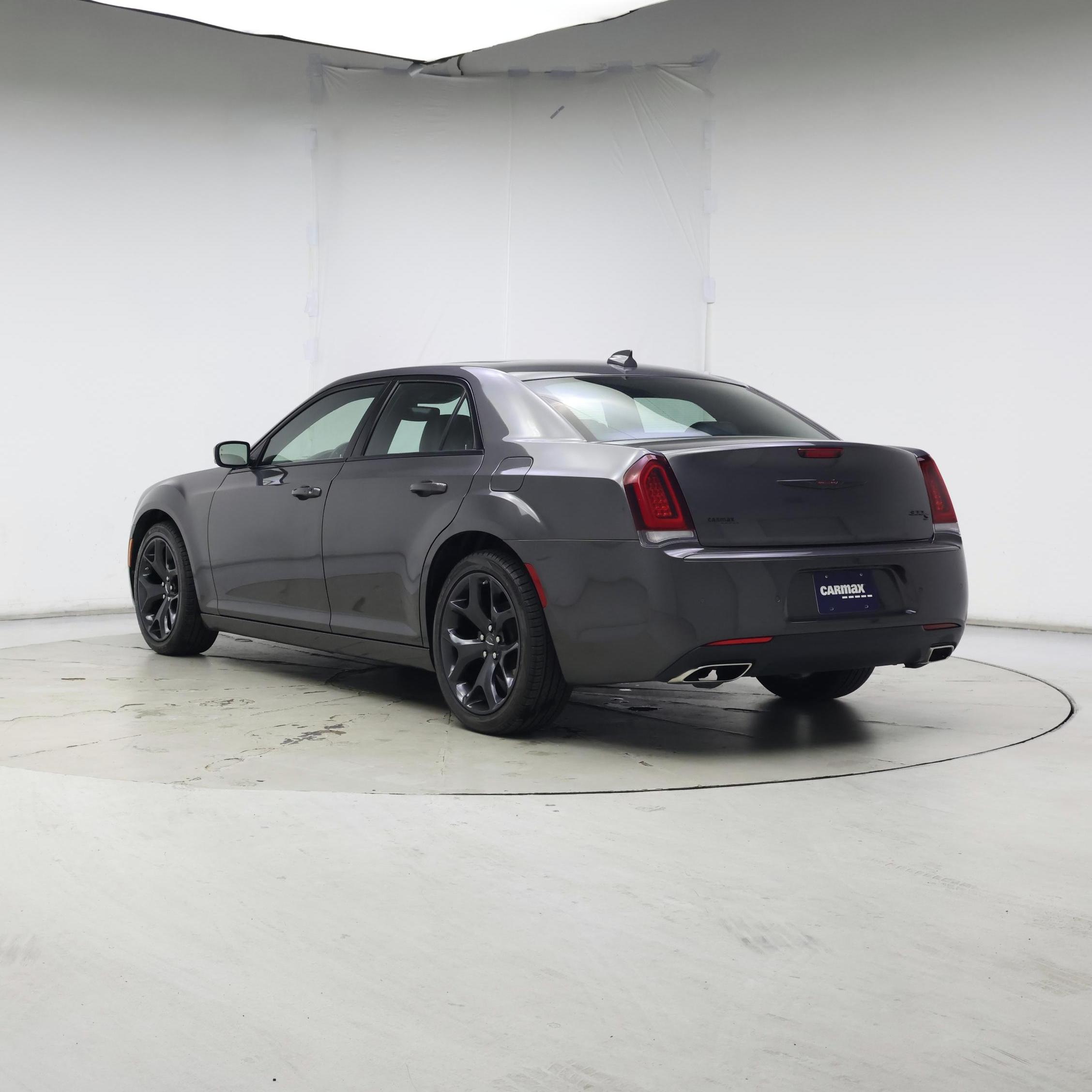 Thumbnail: 2023 Chrysler 300 - 2