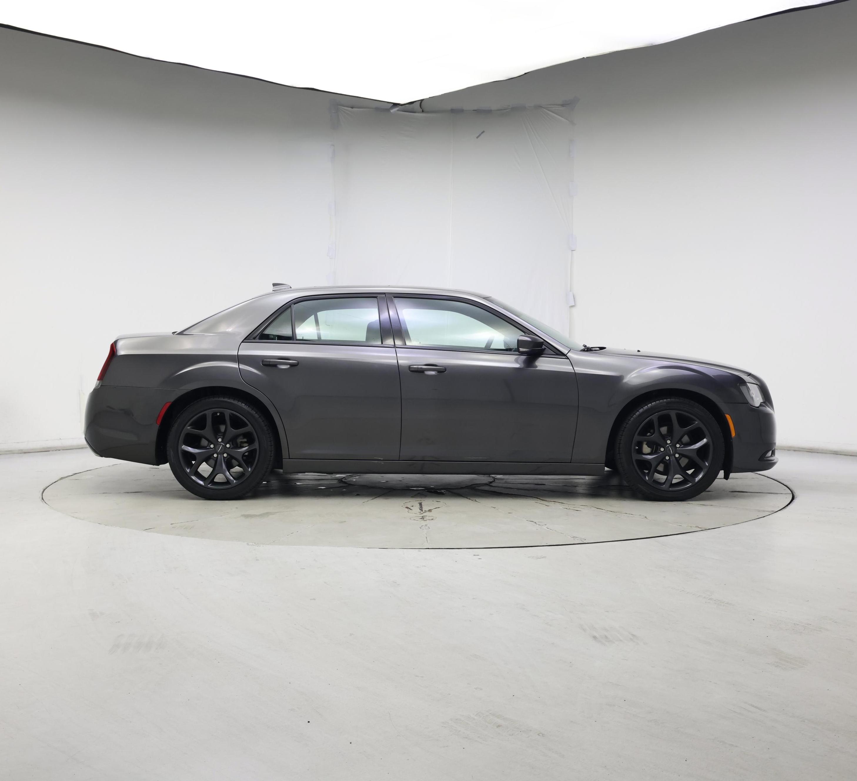 Thumbnail: 2023 Chrysler 300 - 7