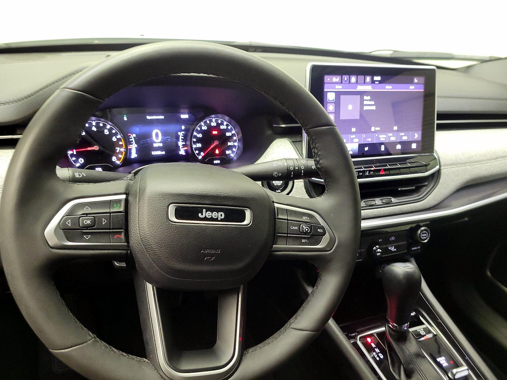 Thumbnail: 2023 Jeep Compass - 10