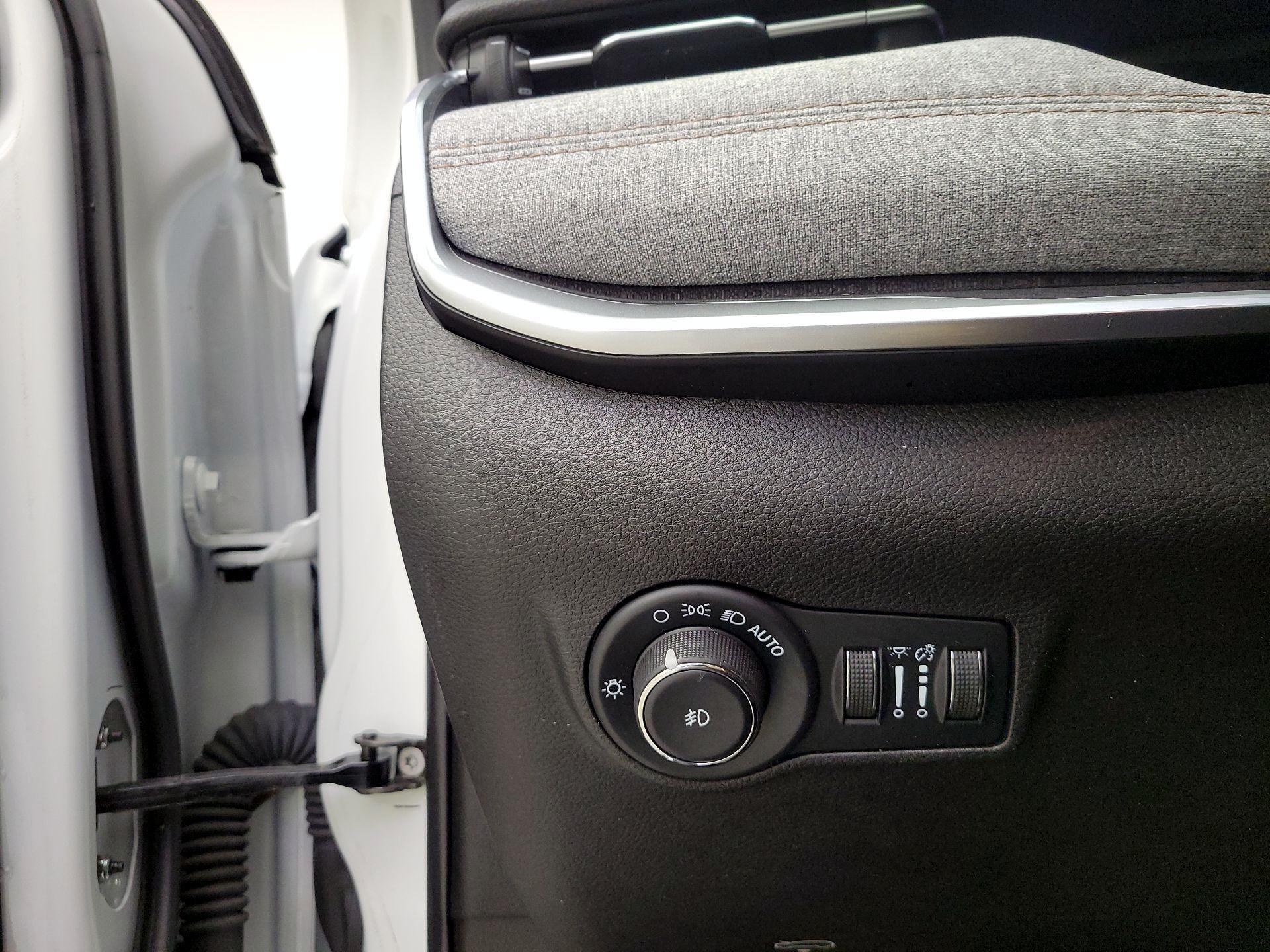 Thumbnail: 2023 Jeep Compass - 13