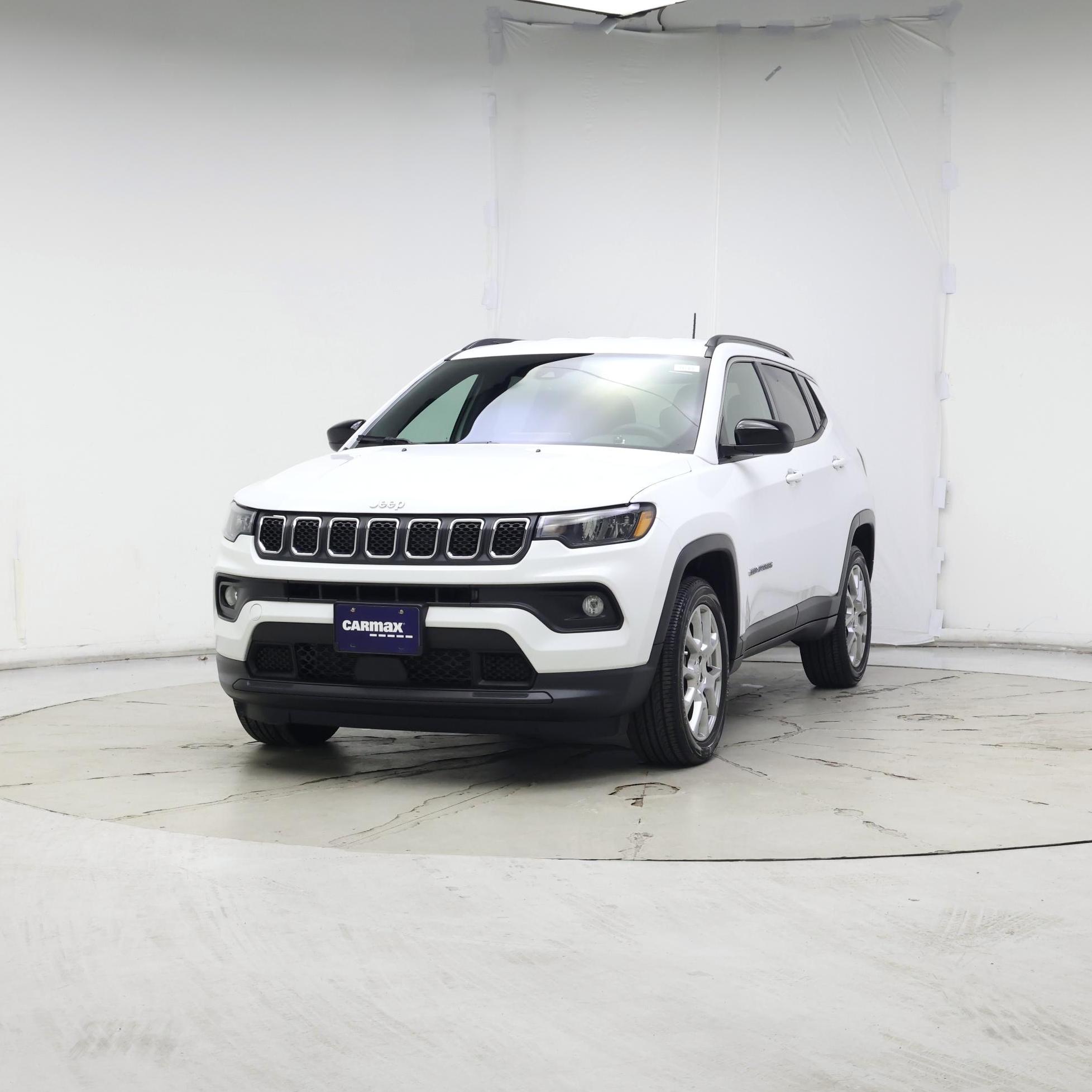 Thumbnail: 2023 Jeep Compass - 4