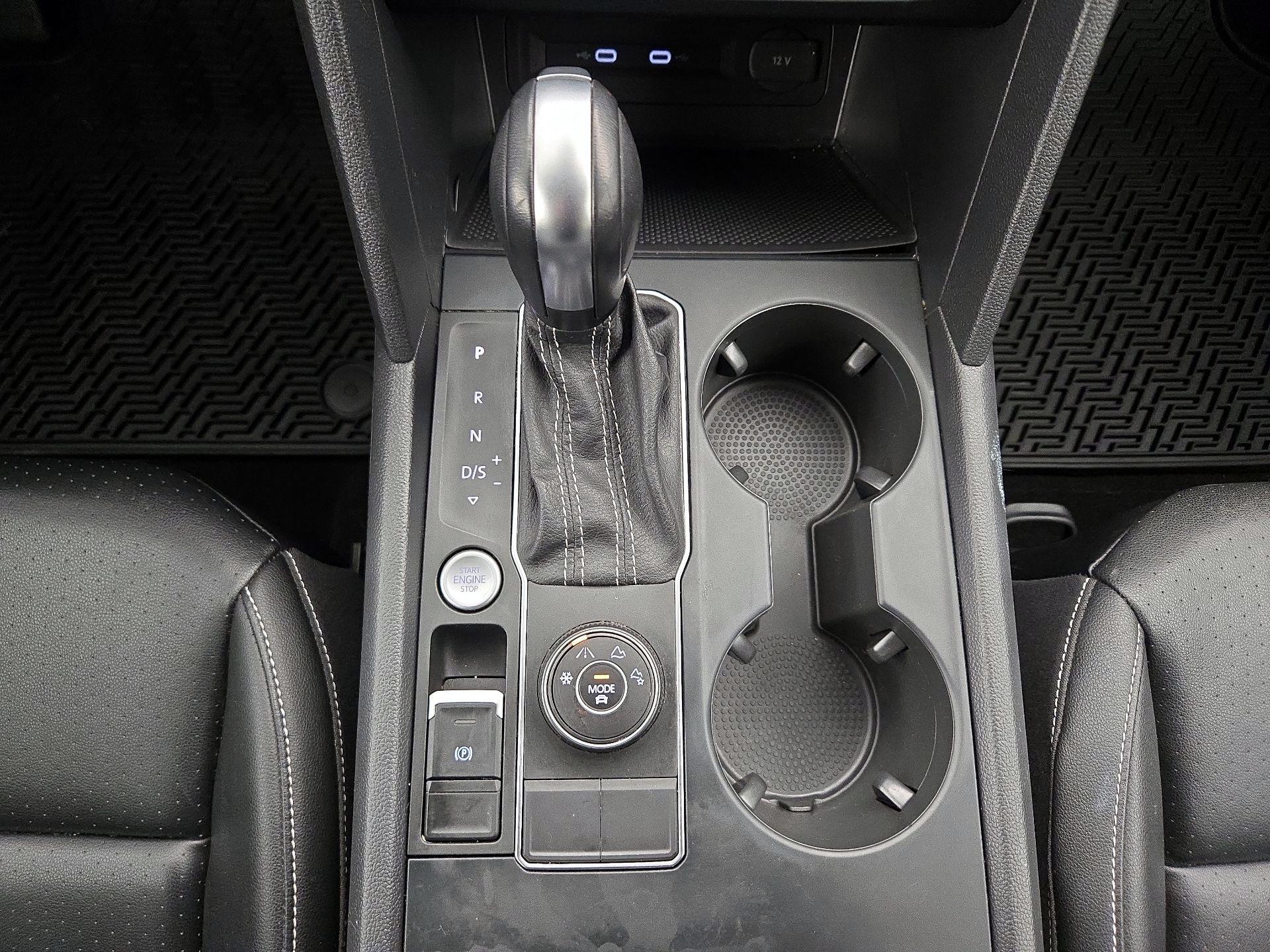 Thumbnail: 2022 Volkswagen Atlas - 17