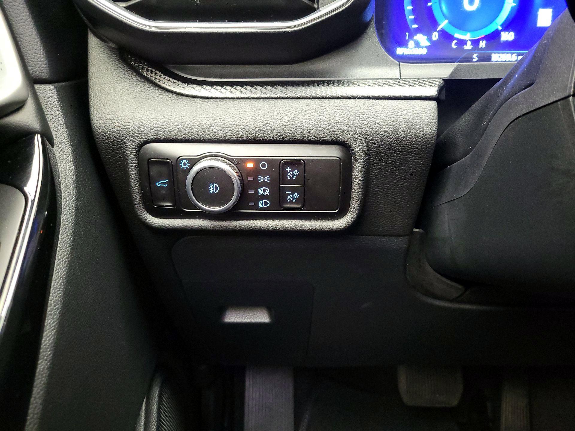 Thumbnail: 2023 Ford Explorer - 13