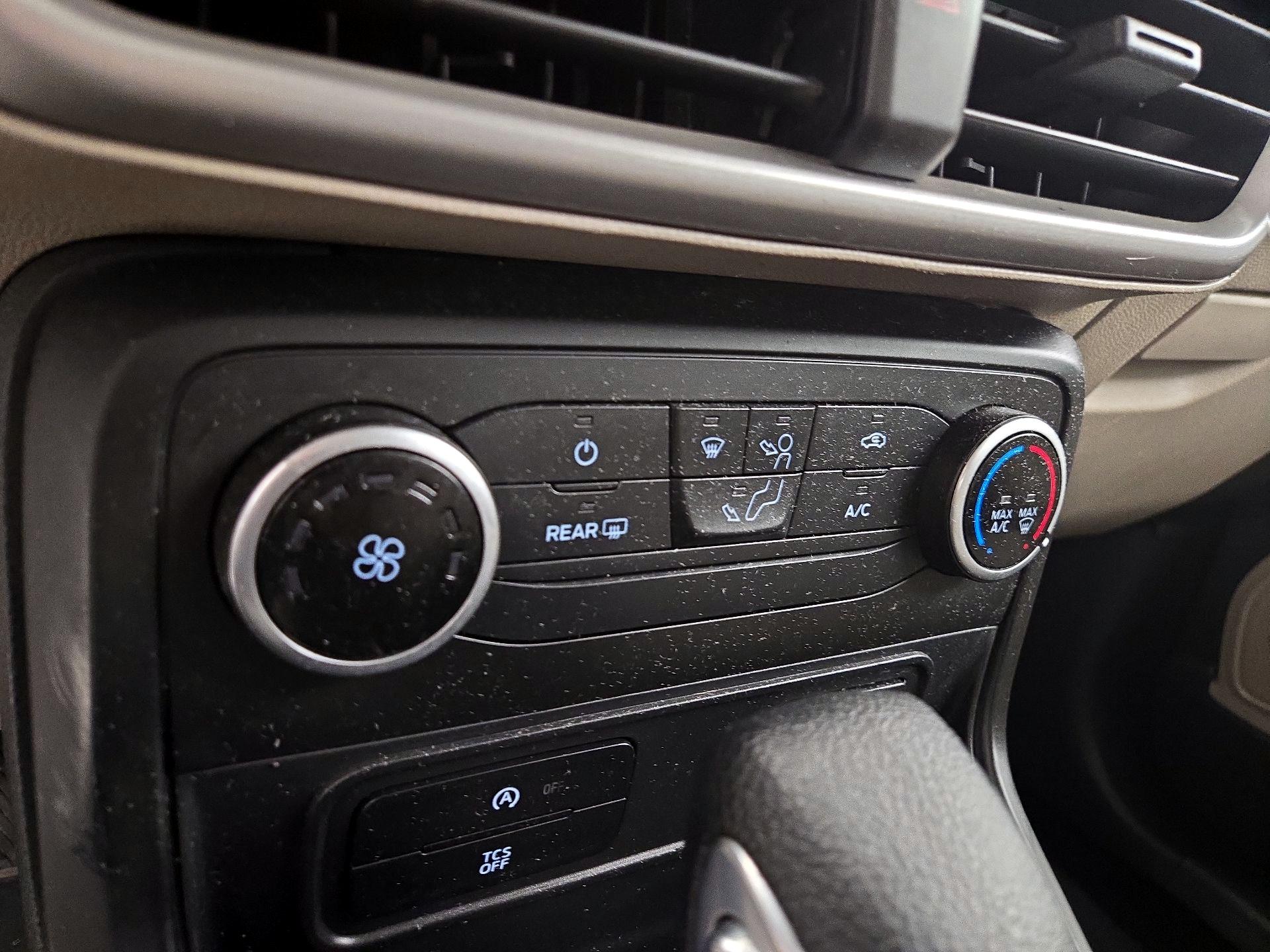 Thumbnail: 2020 Ford EcoSport - 16