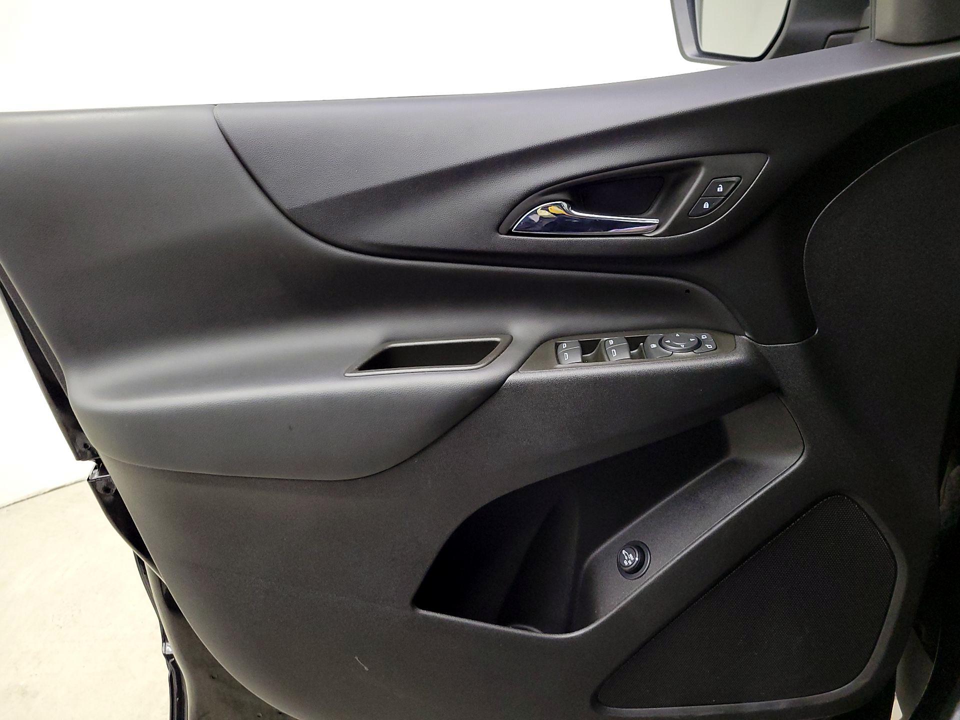 Thumbnail: 2023 Chevrolet Equinox - 12