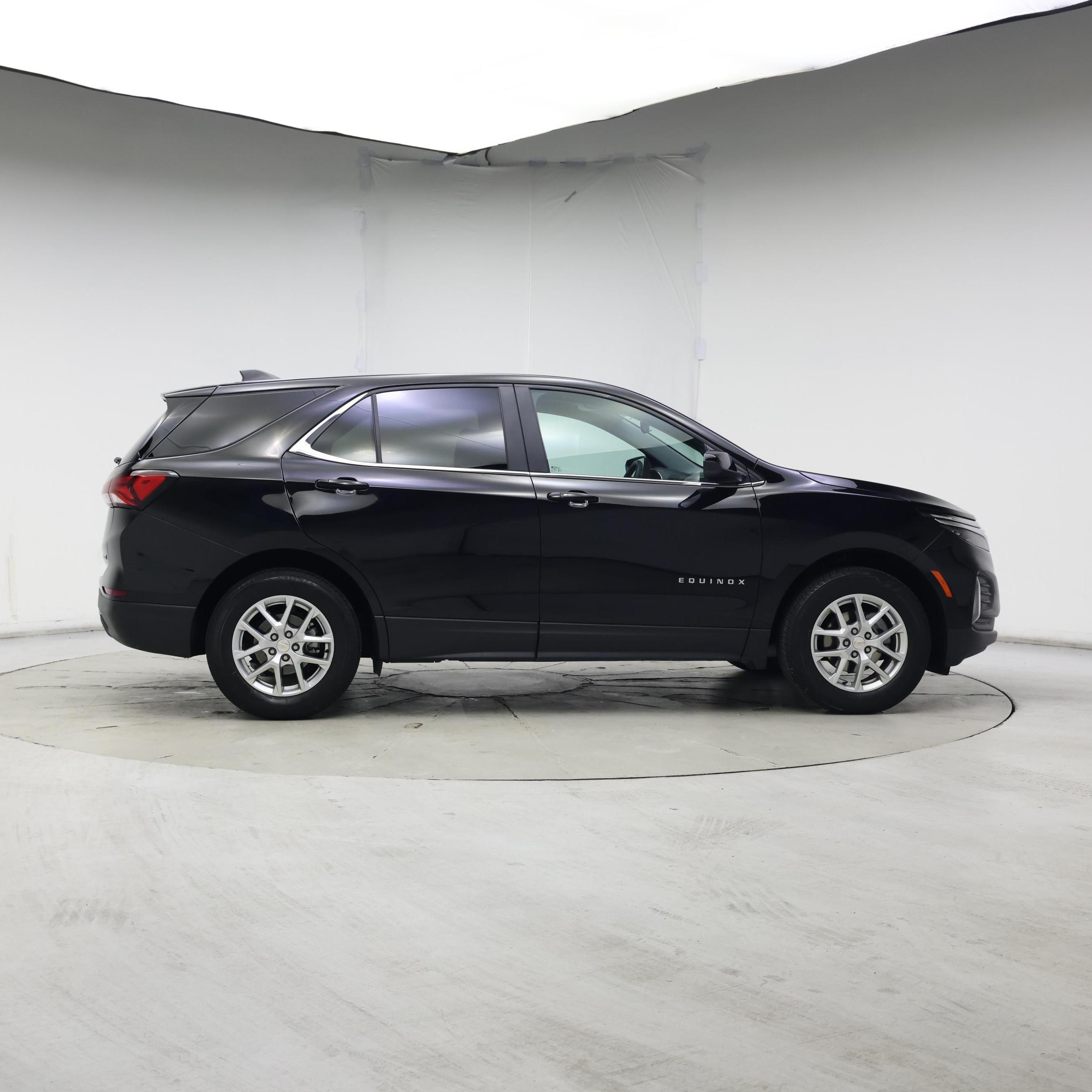 Thumbnail: 2023 Chevrolet Equinox - 7