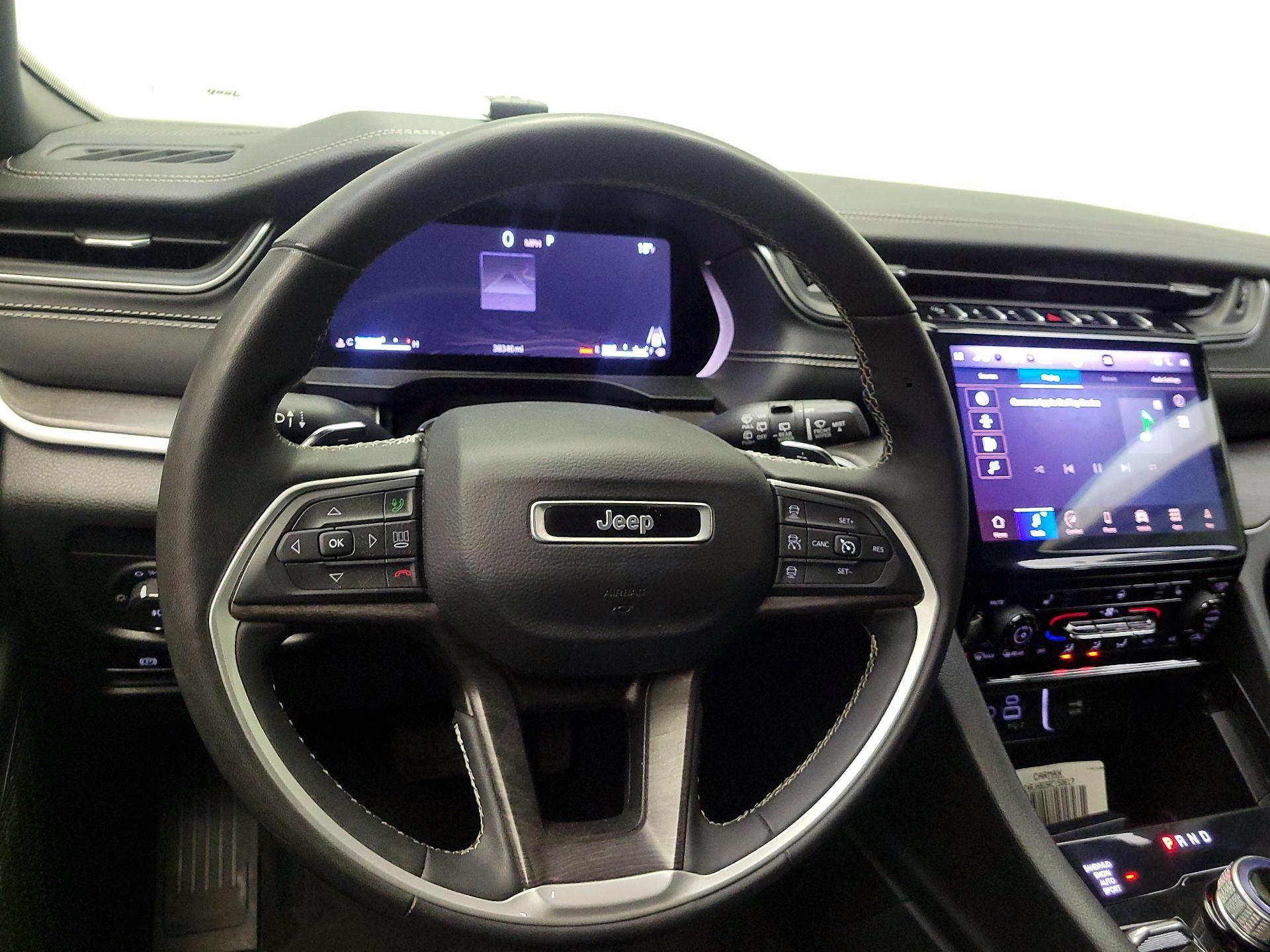 Thumbnail: 2024 Jeep Grand Cherokee - 10