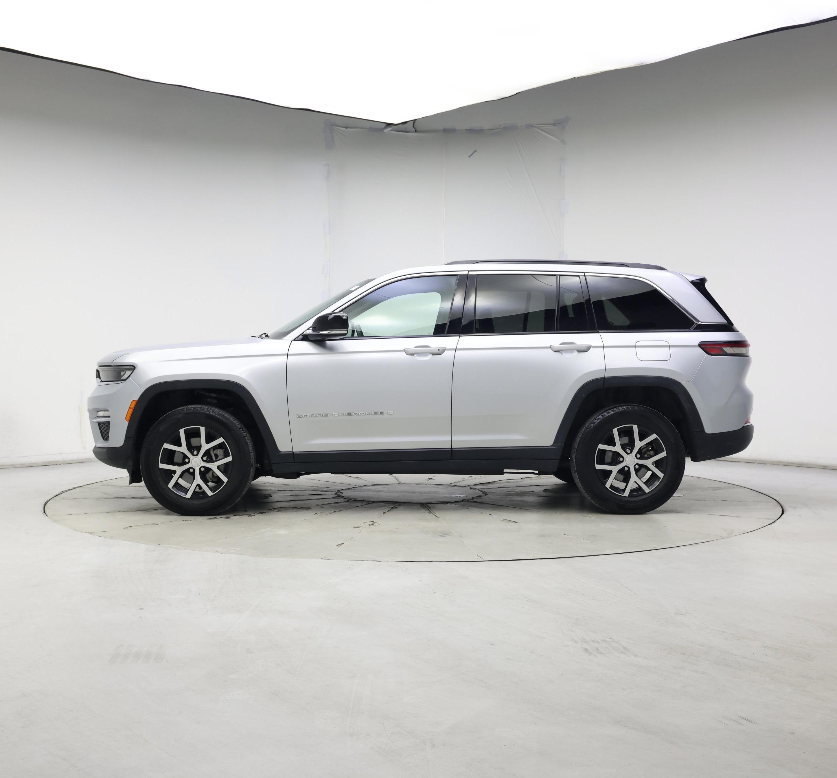 Thumbnail: 2024 Jeep Grand Cherokee - 3