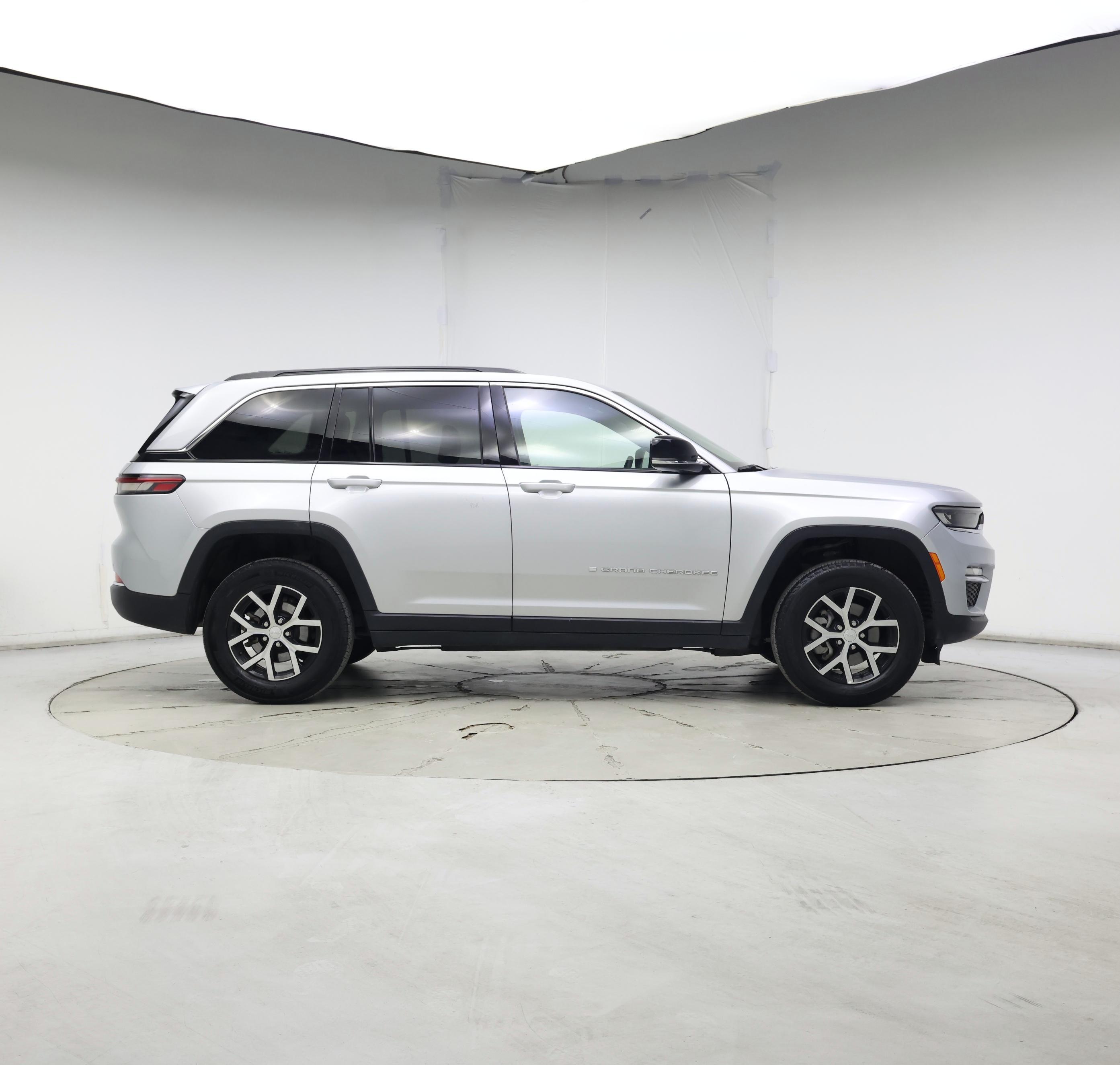 Thumbnail: 2024 Jeep Grand Cherokee - 7