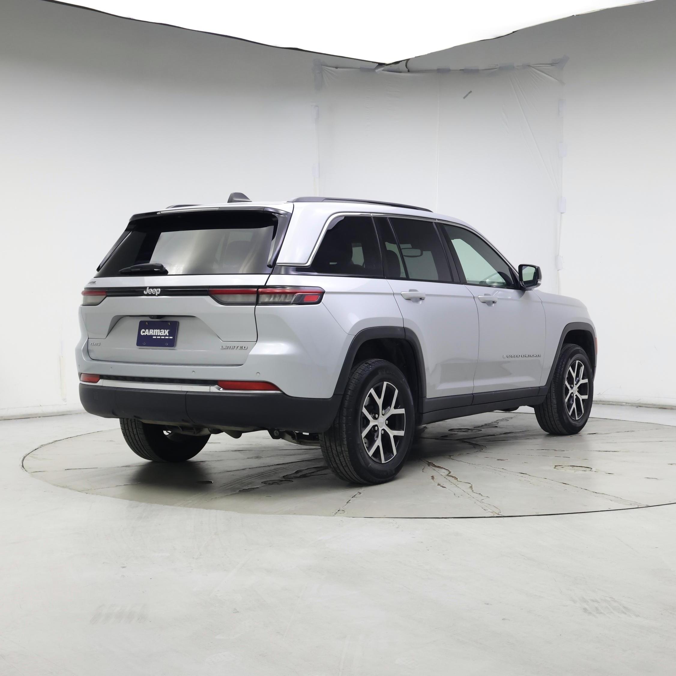 Thumbnail: 2024 Jeep Grand Cherokee - 8