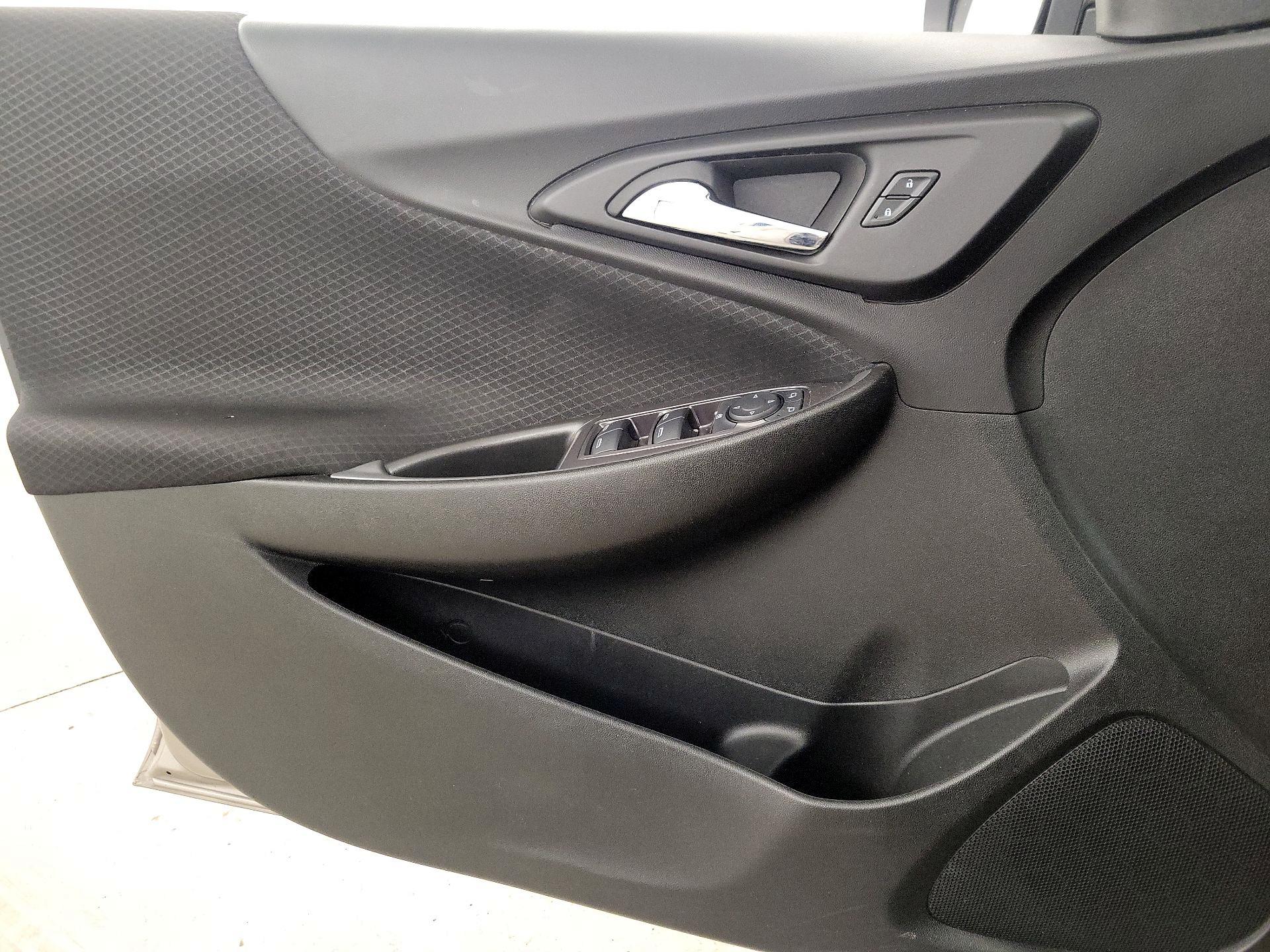 Thumbnail: 2023 Chevrolet Malibu - 12