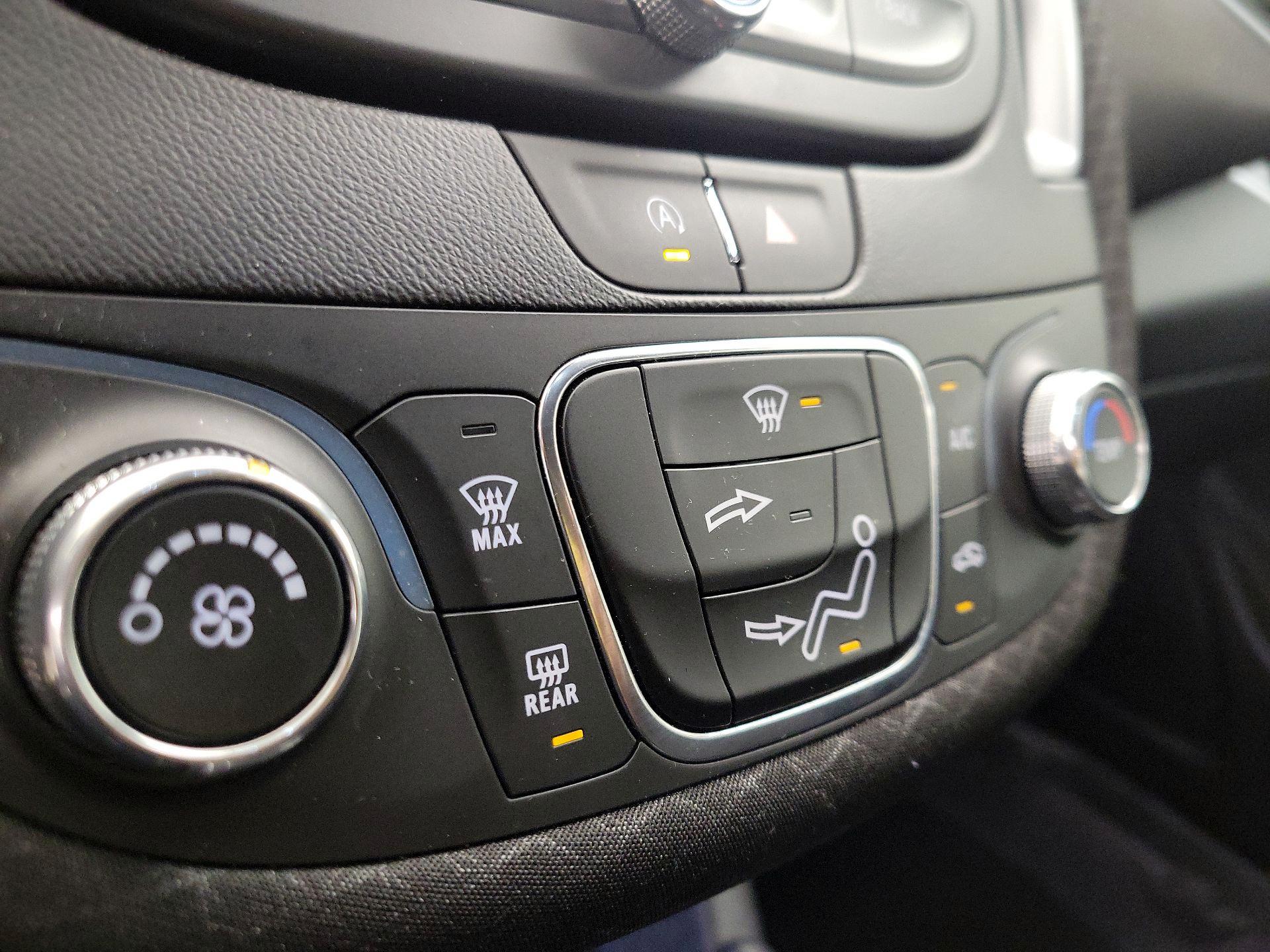 Thumbnail: 2023 Chevrolet Malibu - 16