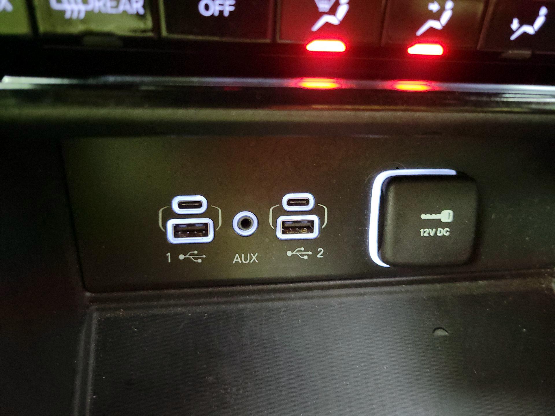 Thumbnail: 2023 Jeep Grand Cherokee - 18