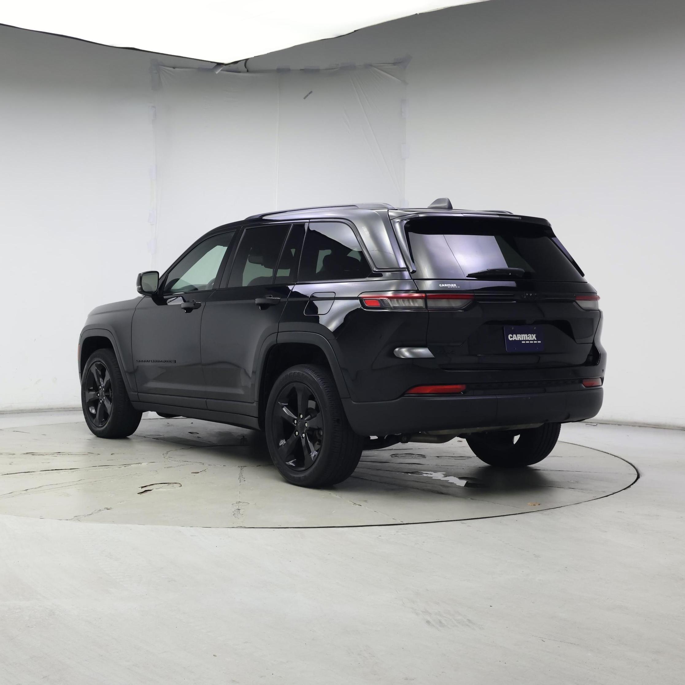 Thumbnail: 2023 Jeep Grand Cherokee - 2