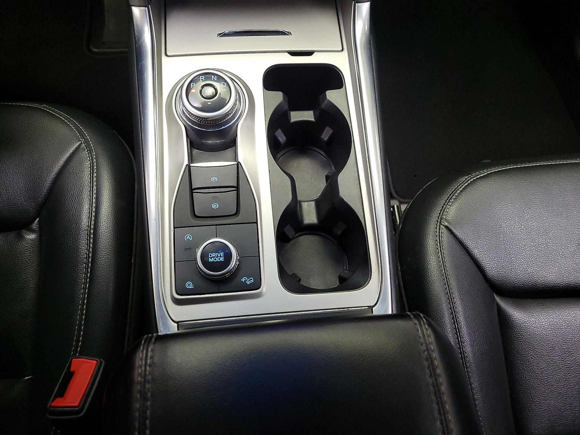 Thumbnail: 2020 Ford Explorer - 17