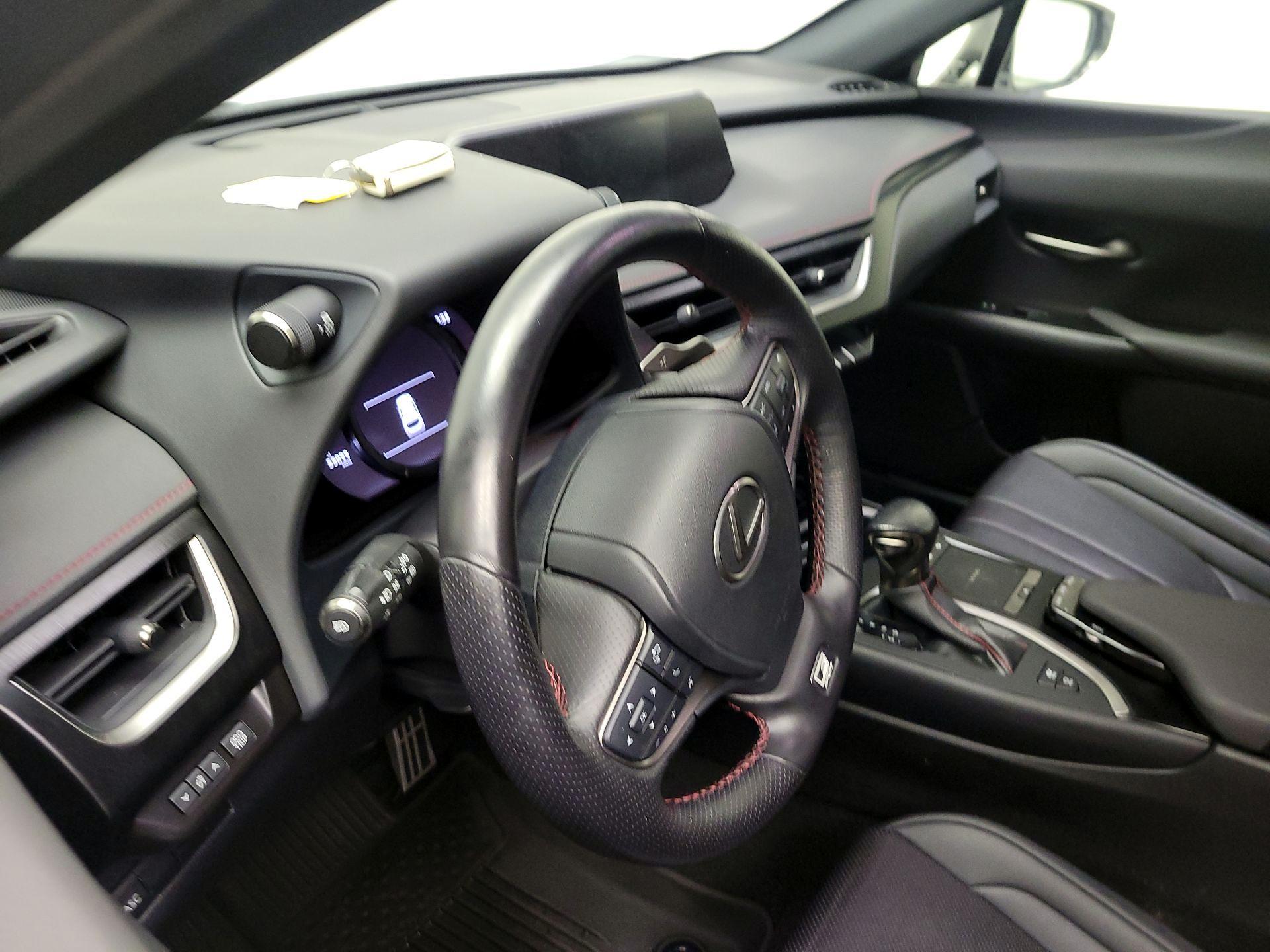 Thumbnail: 2021 Lexus UX - 9