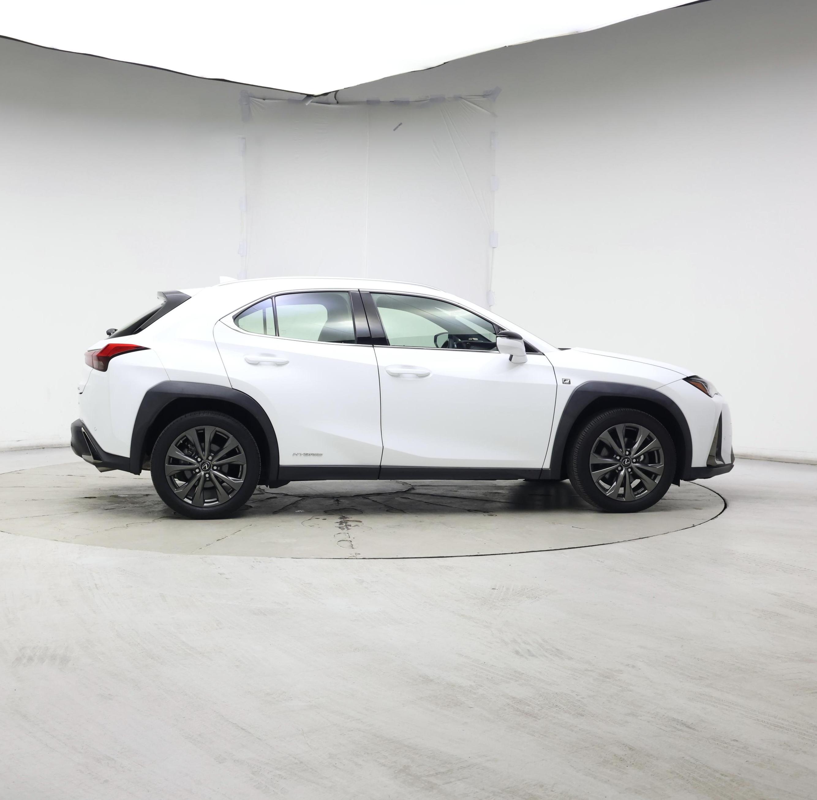 Thumbnail: 2021 Lexus UX - 7