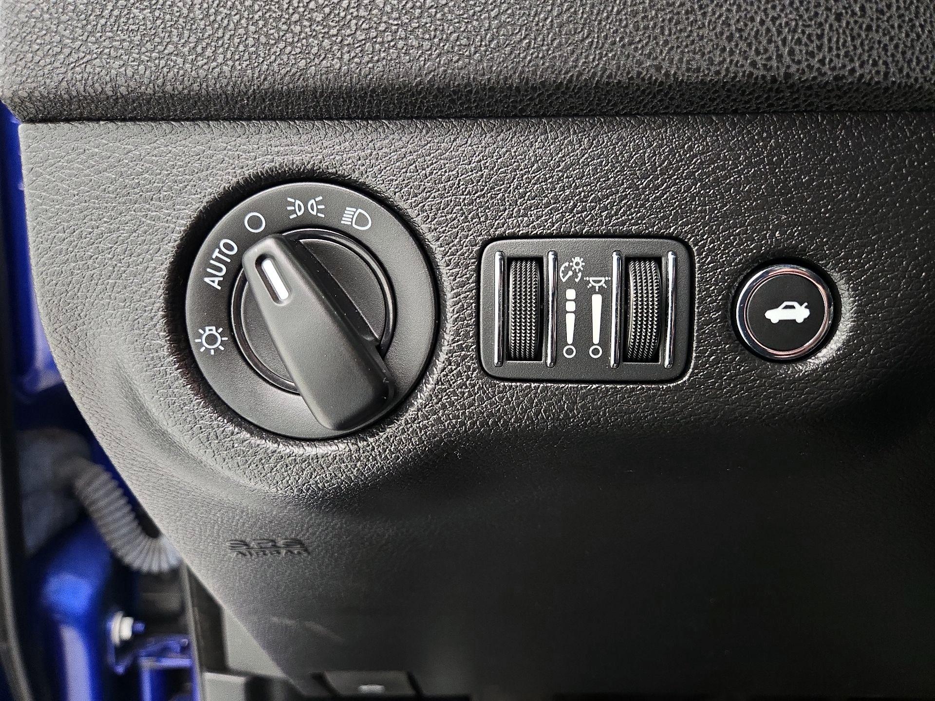 Thumbnail: 2020 Dodge Charger - 13