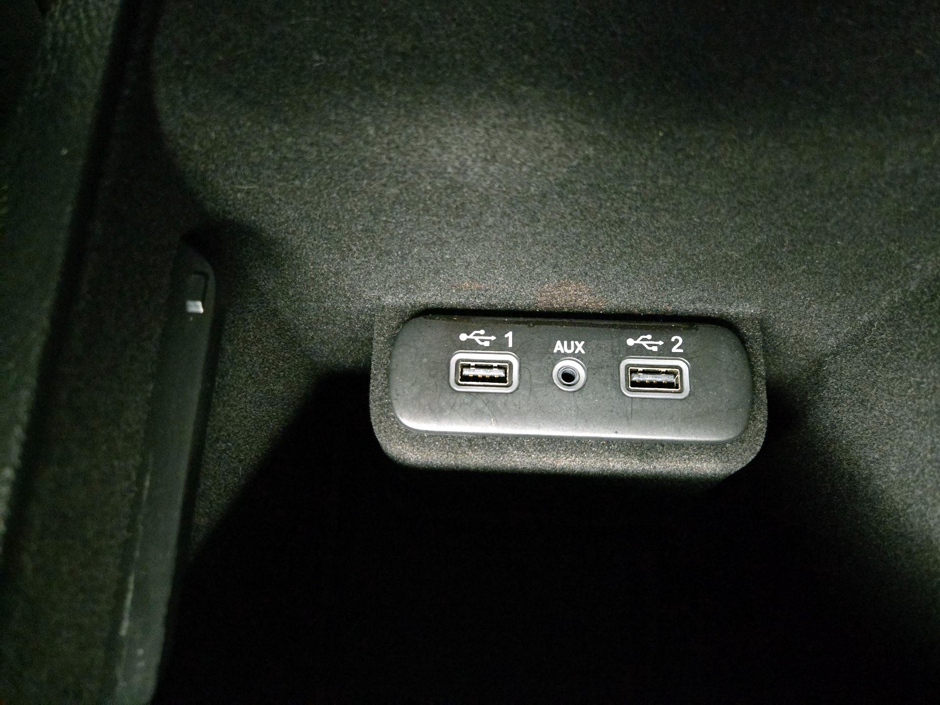 Thumbnail: 2020 Dodge Charger - 18