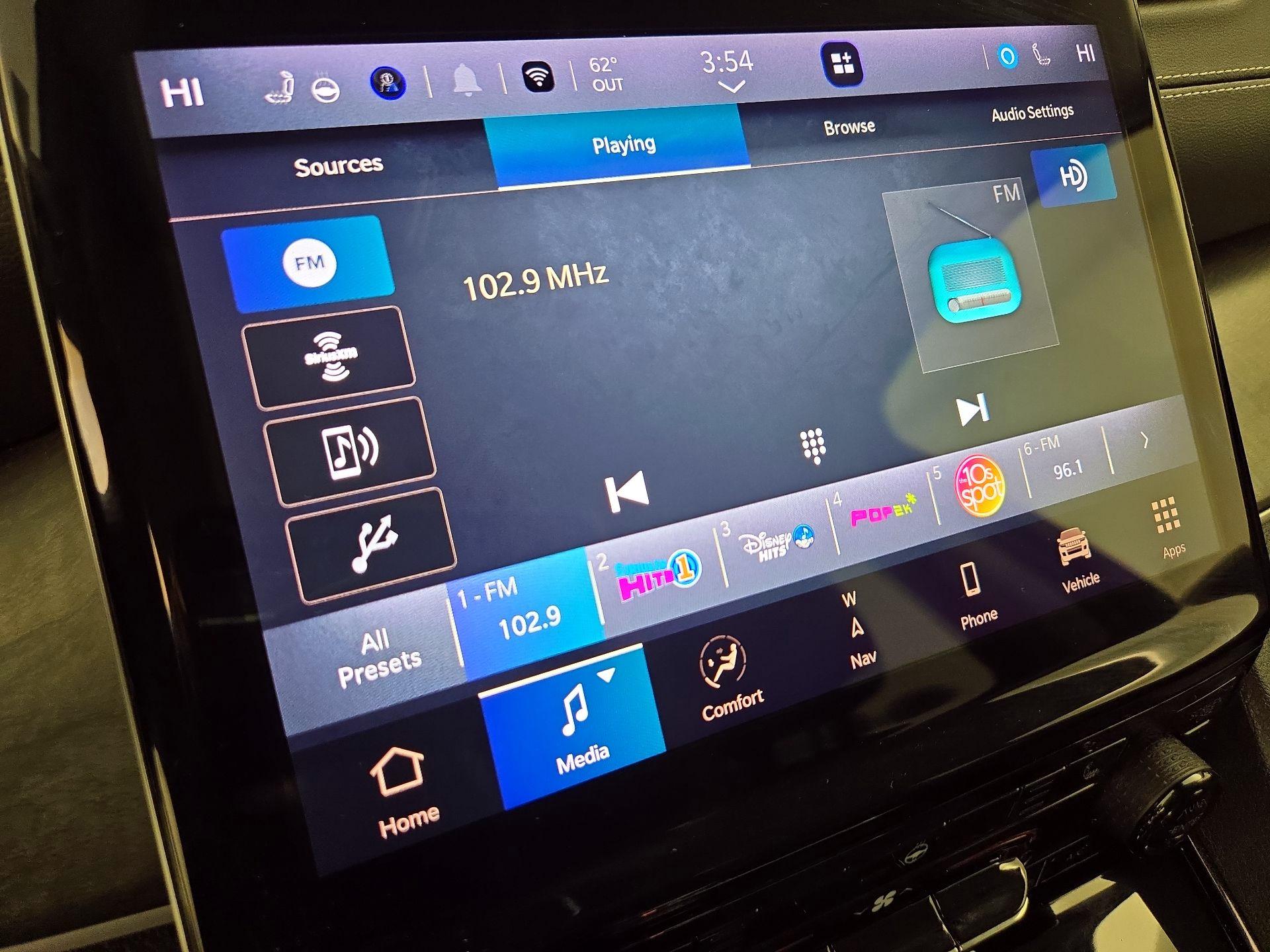 Thumbnail: 2023 Jeep Grand Cherokee - 16