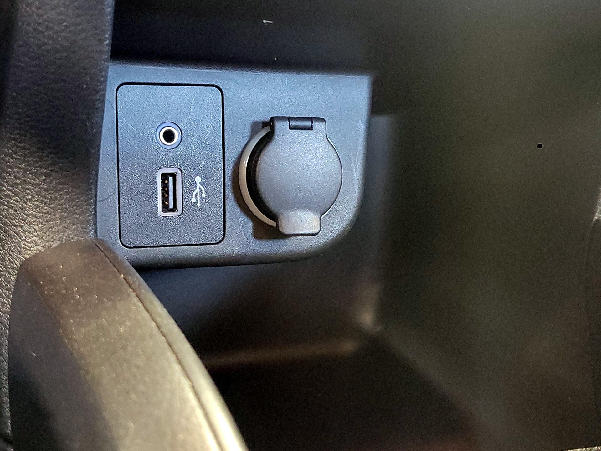 Thumbnail: 2021 Nissan Kicks - 18