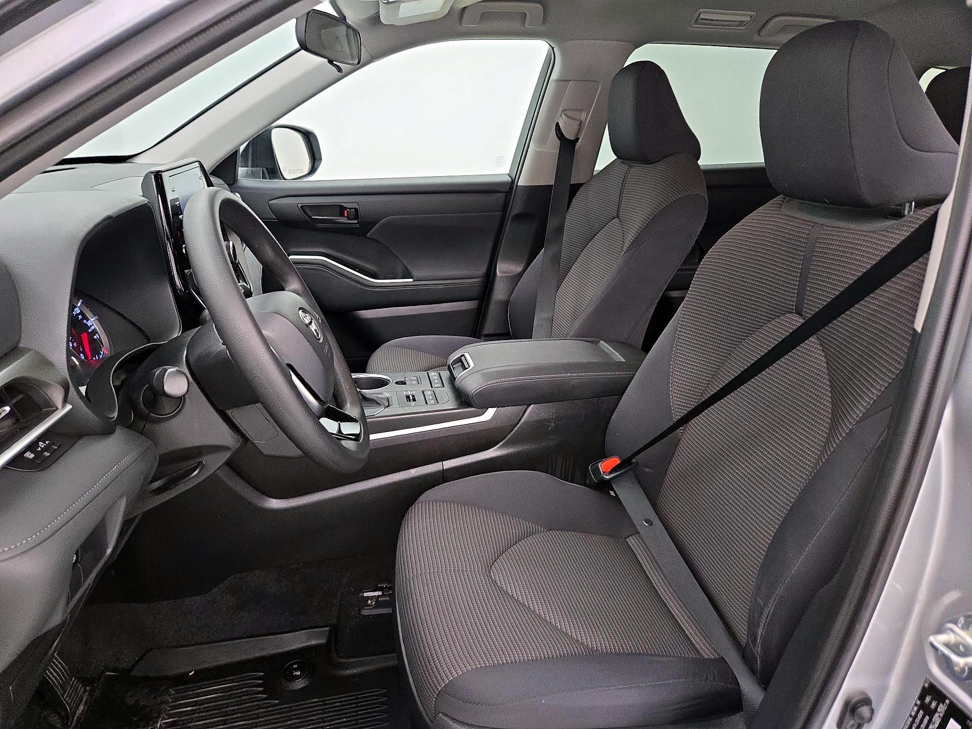 Thumbnail: 2021 Toyota Highlander - 11