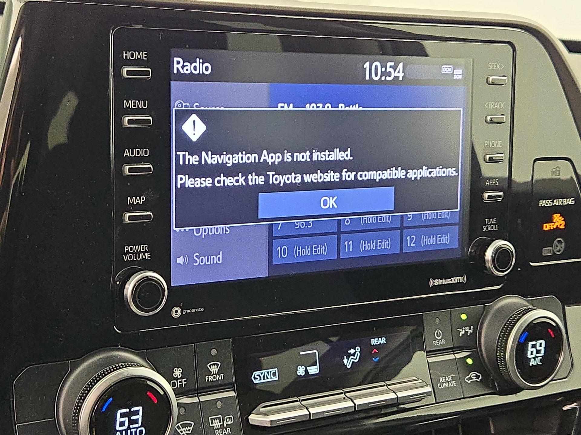 Thumbnail: 2021 Toyota Highlander - 14