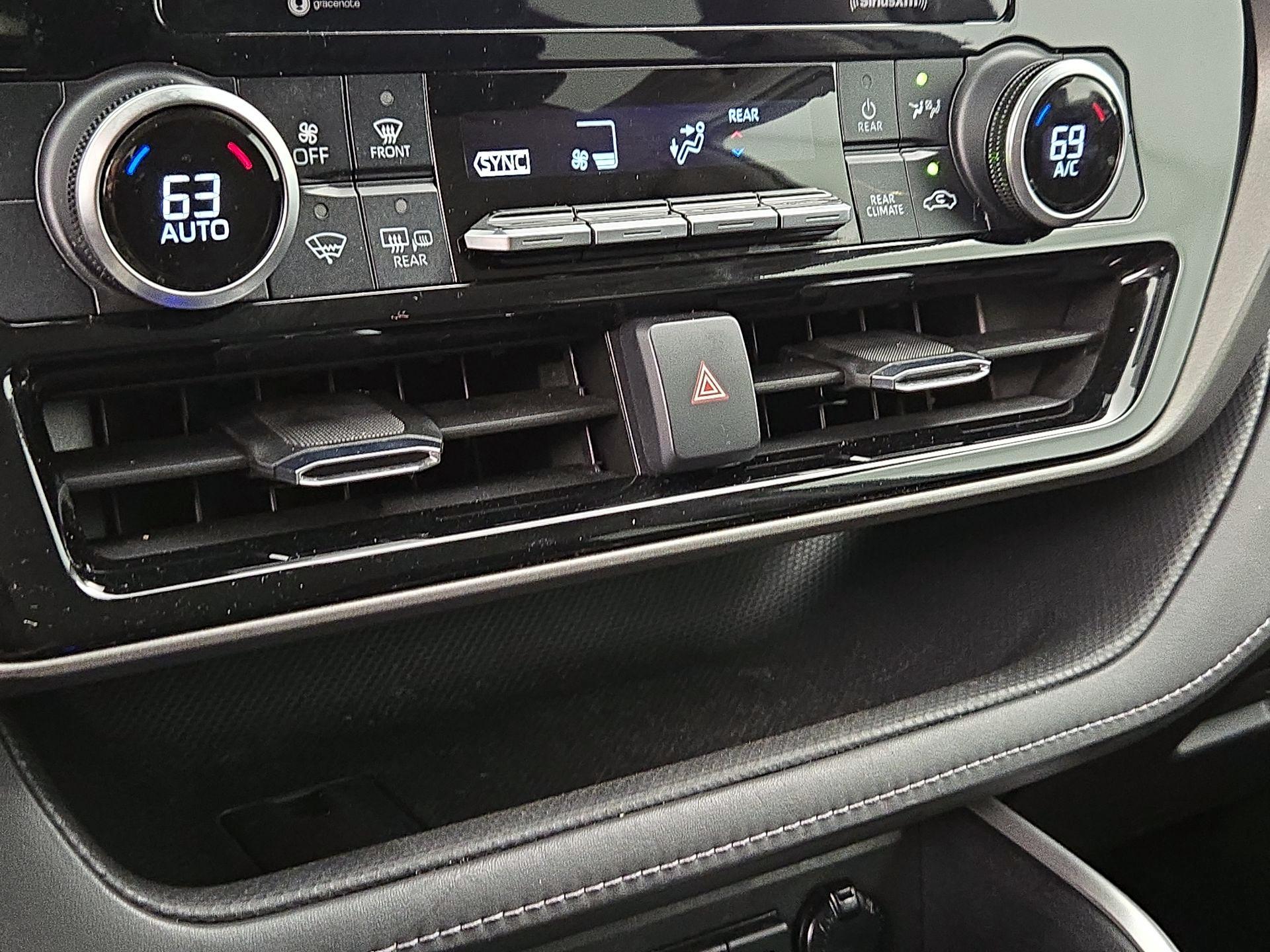 Thumbnail: 2021 Toyota Highlander - 17