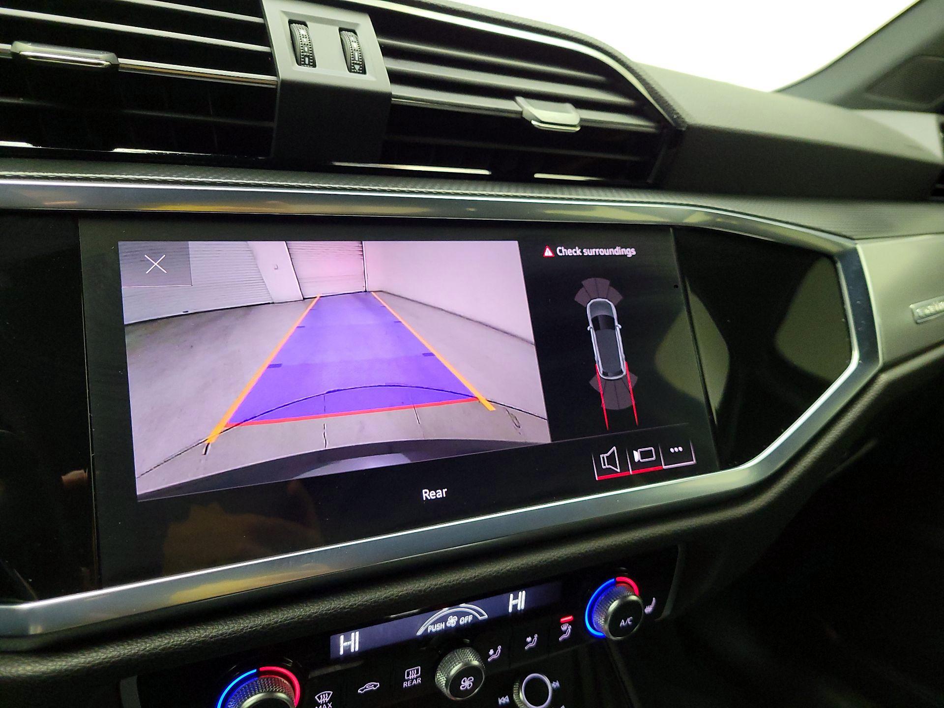 Thumbnail: 2023 Audi Q3 - 14