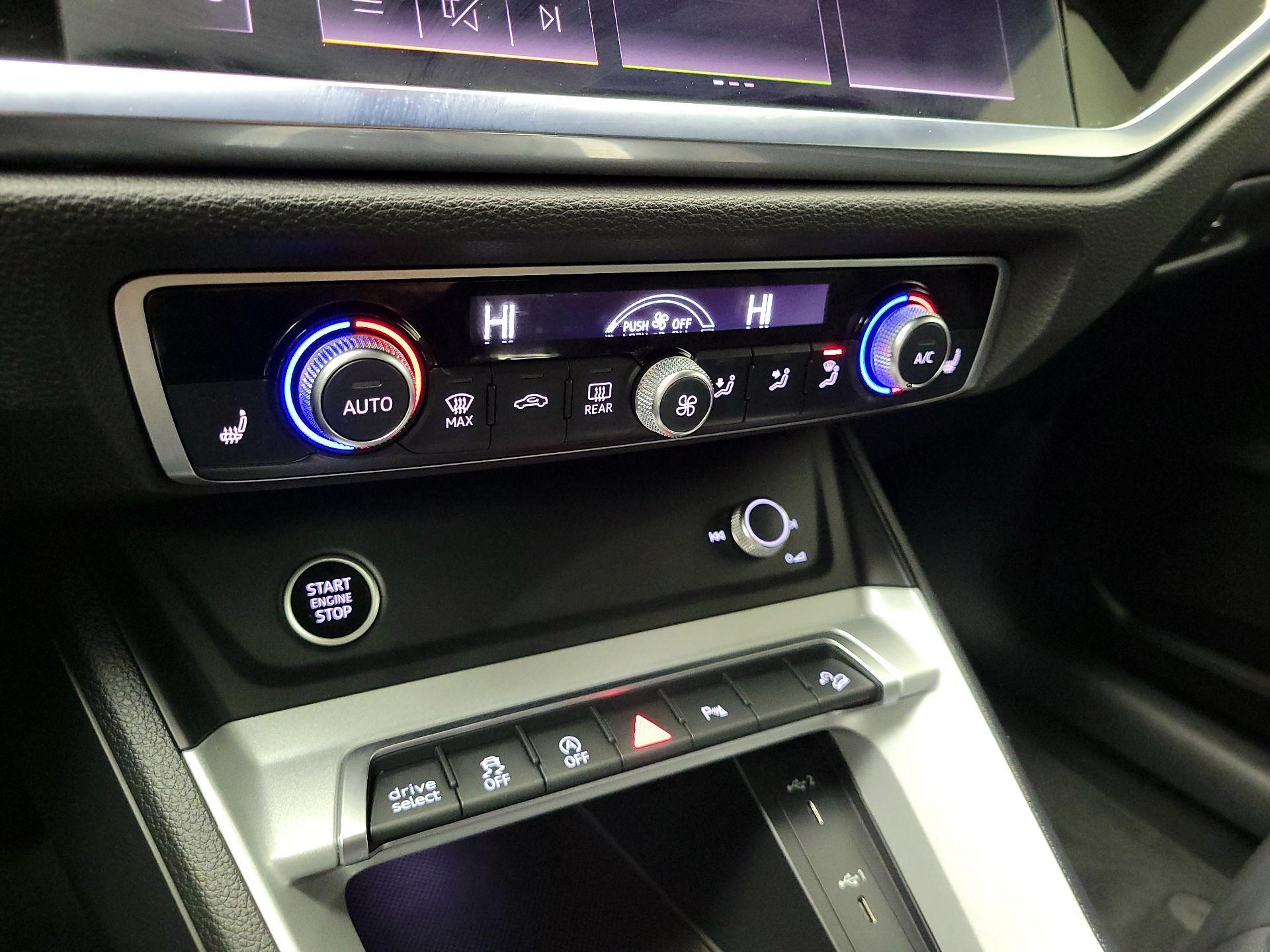 Thumbnail: 2023 Audi Q3 - 16